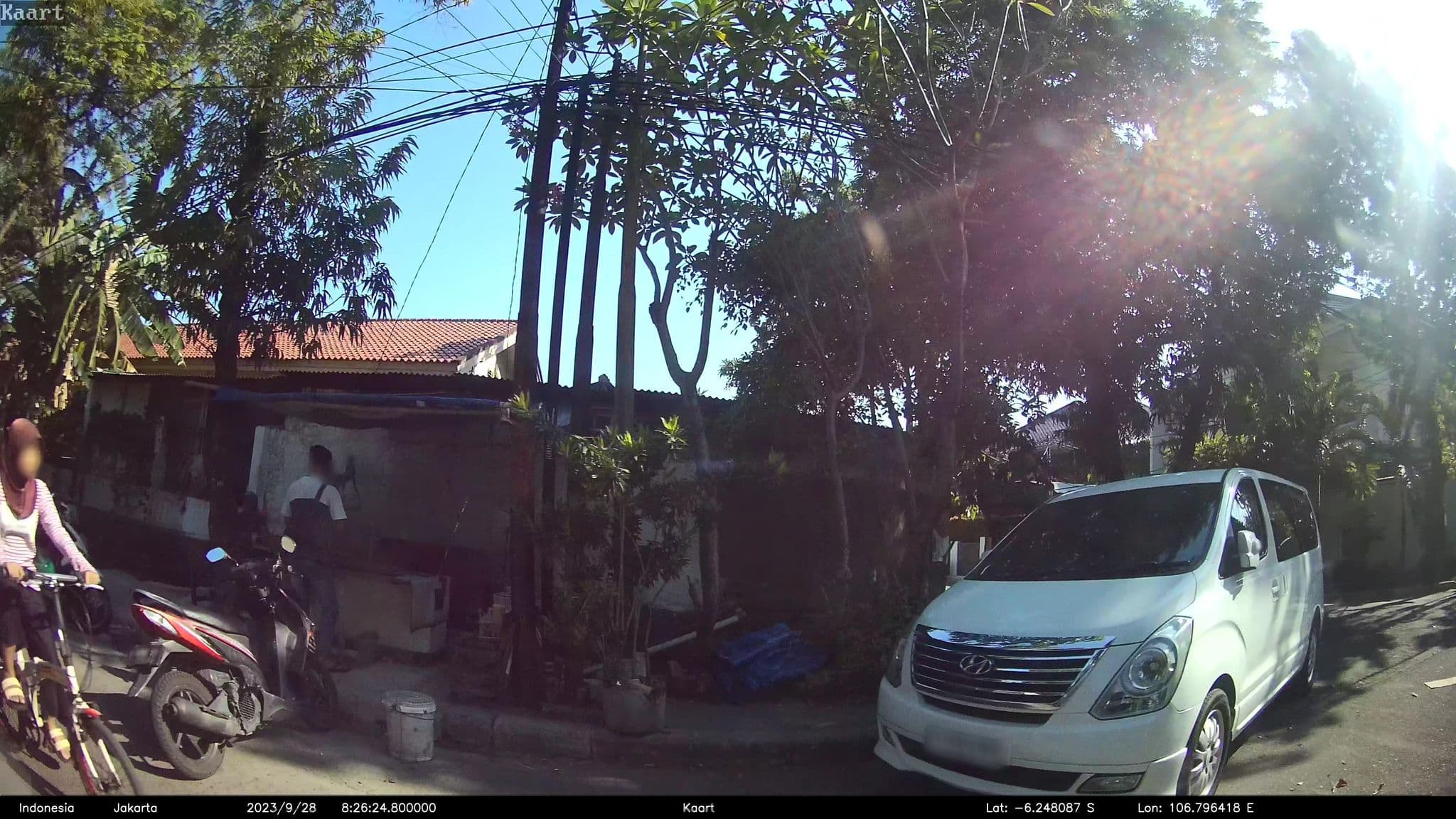 Street view near Bliss Wayan Hotel, Jakarta — © kaart_2 (CC BY-SA · Mapillary)