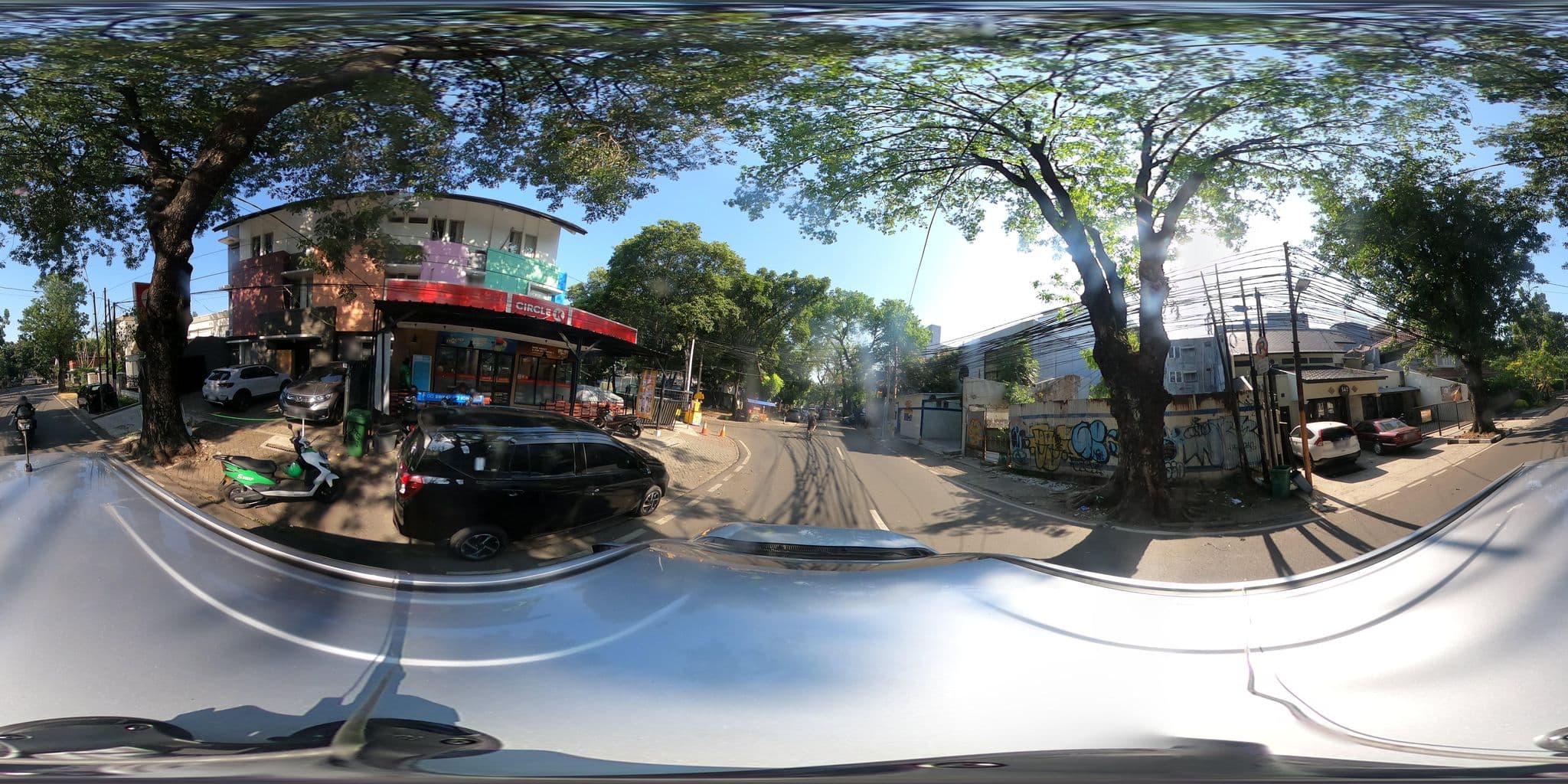 Street view near Fragrance Hotel - Emerald, Jakarta — © kaart_2 (CC BY-SA · Mapillary)
