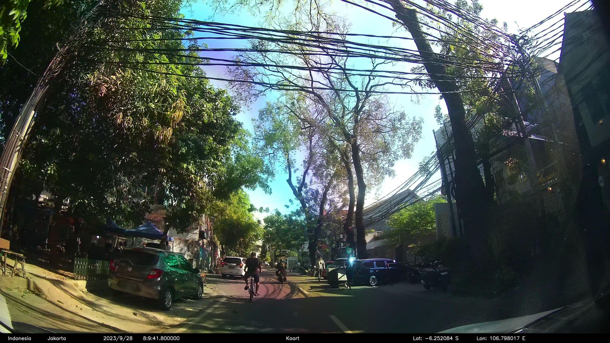 Street view near Amaris II Hotel, Jakarta — © kaart_2 (CC BY-SA · Mapillary)