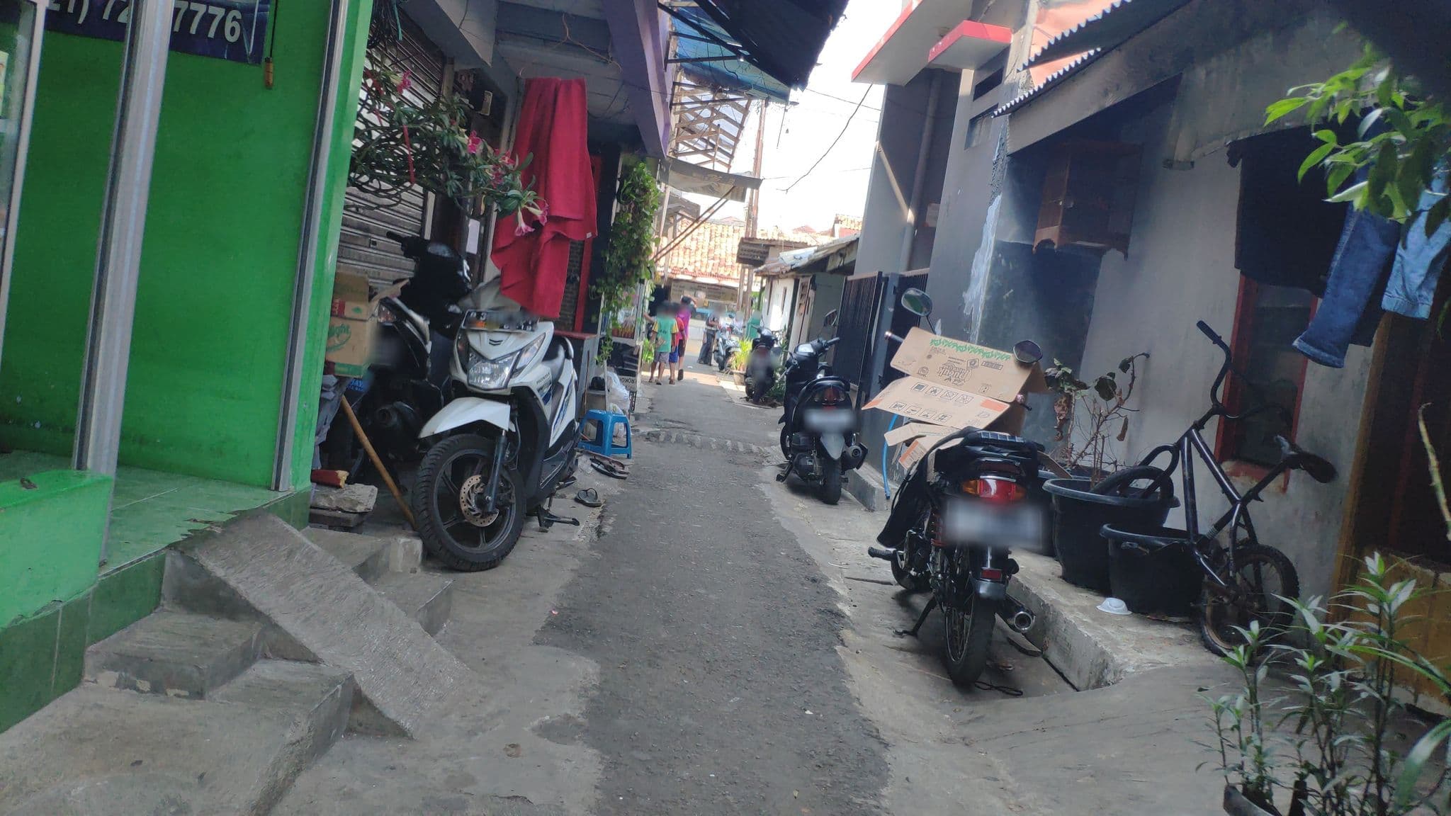 Street view near Hotel Atlet Century Park Senayan, Jakarta — © heru_tri_setiawan (CC BY-SA · Mapillary)