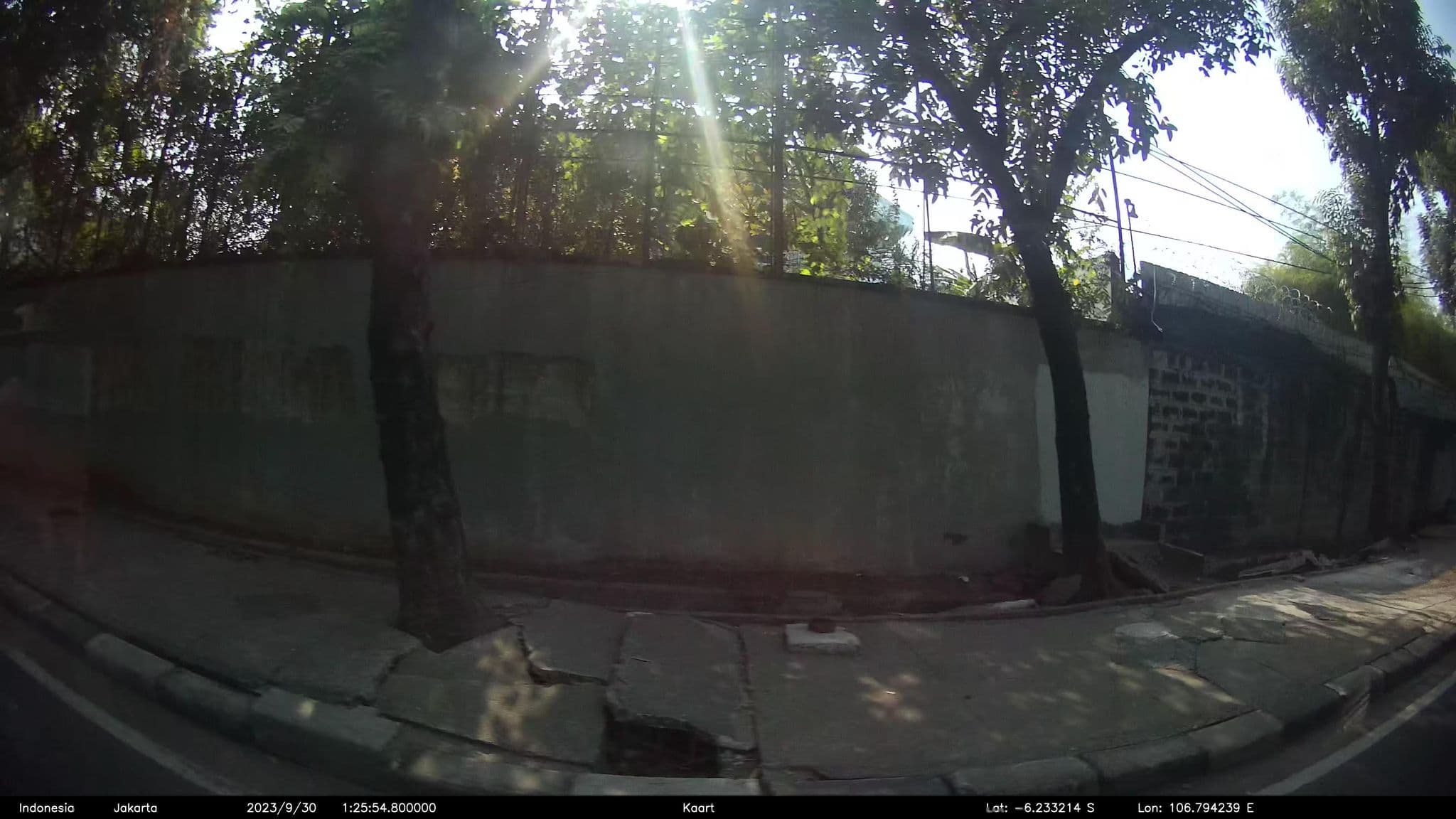 Street view near Tulip Hotel, Jakarta — © kaart5 (CC BY-SA · Mapillary)