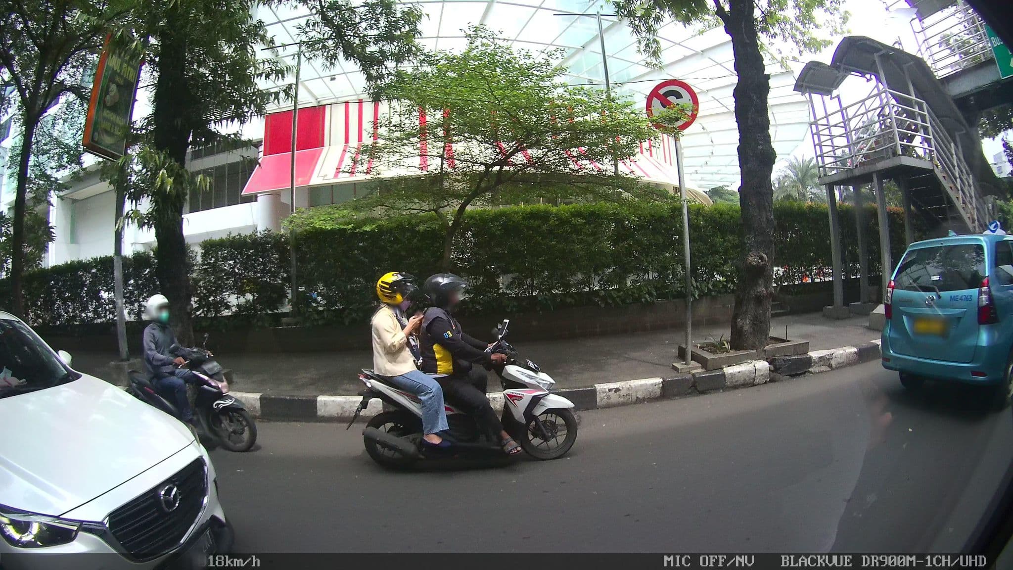 Street view near Hotel PAS, Jakarta — © kaart_2 (CC BY-SA · Mapillary)
