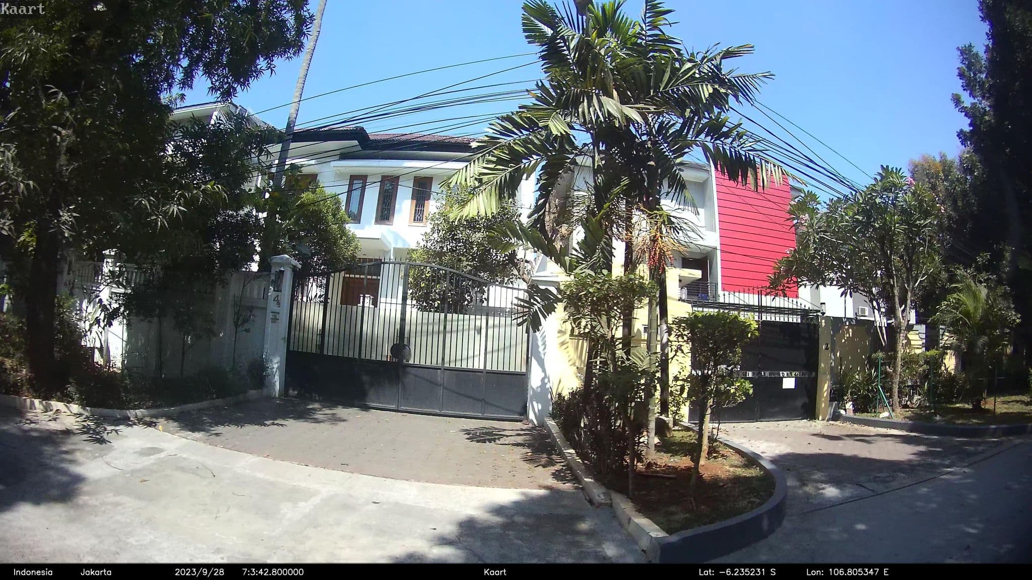 Street view near ZEN Rooms SCBD (Jasmine Residence), Jakarta — © kaart_2 (CC BY-SA · Mapillary)