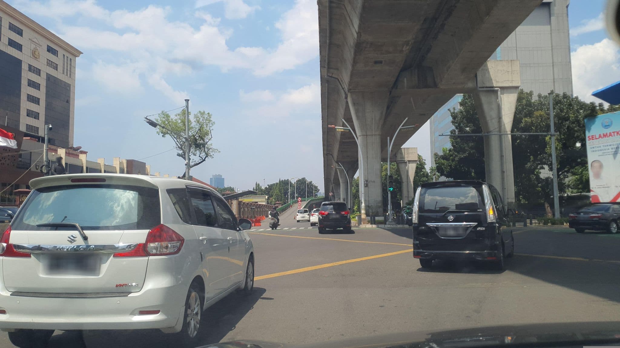 Street view near wisma daria, Jakarta — © FotoPeta (CC BY-SA · Mapillary)