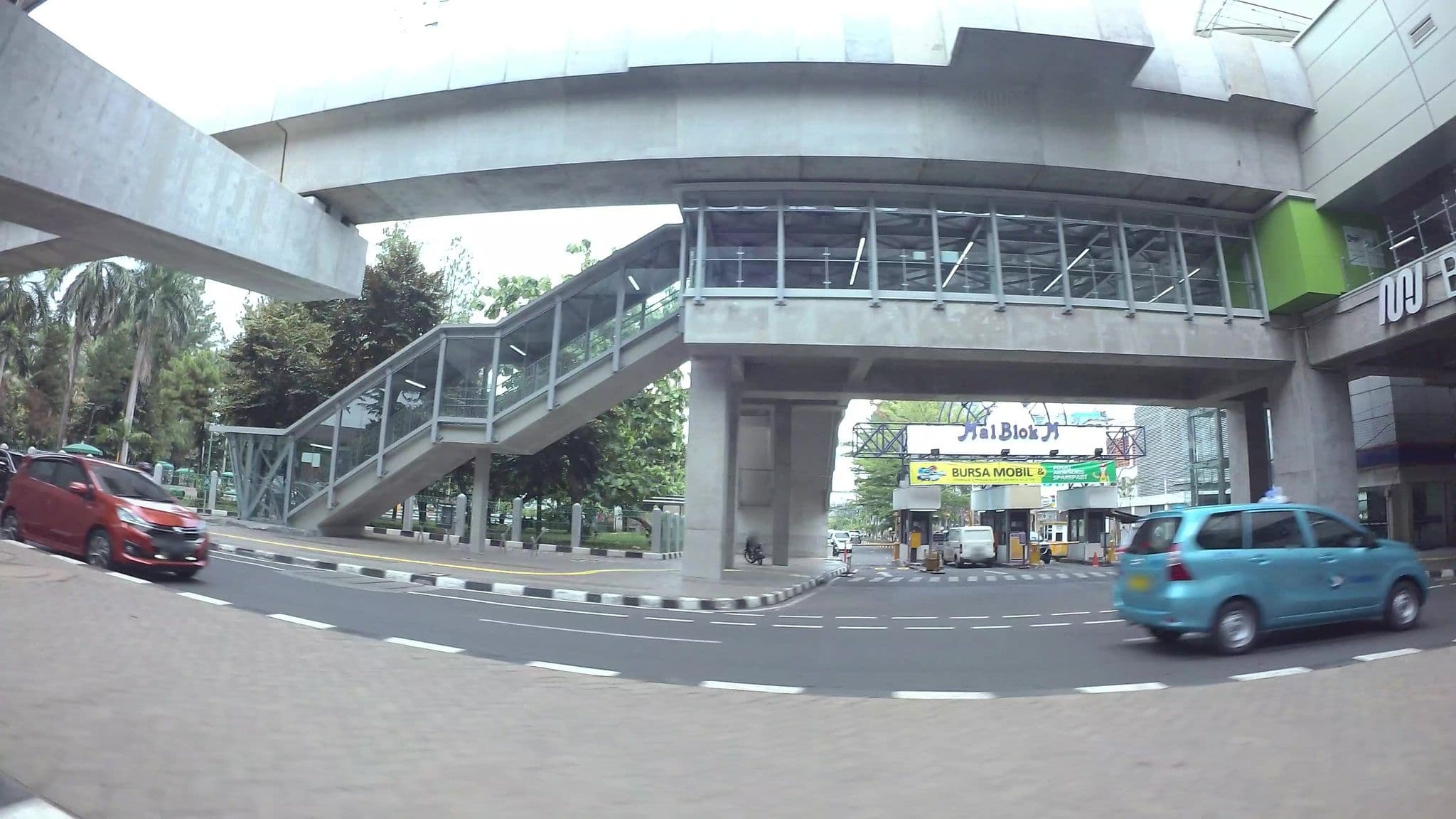 Street view near Golden Boutique Hotel, Jakarta — © kaart_3 (CC BY-SA · Mapillary)