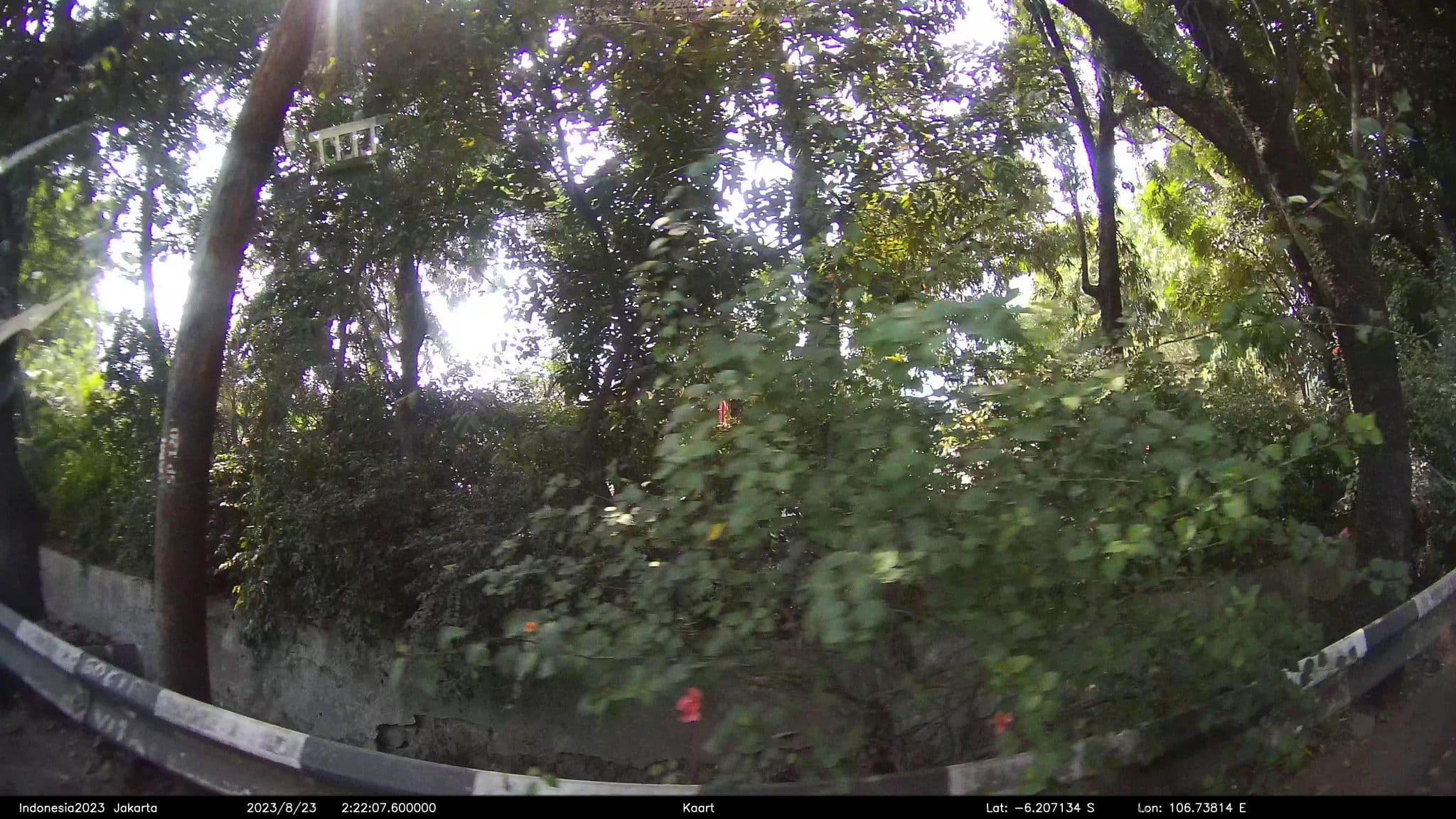 Street view near Pemancingan bang Majar @meruya selatan blakang mercu buana, Ciputat — © kaart_2 (CC BY-SA · Mapillary)