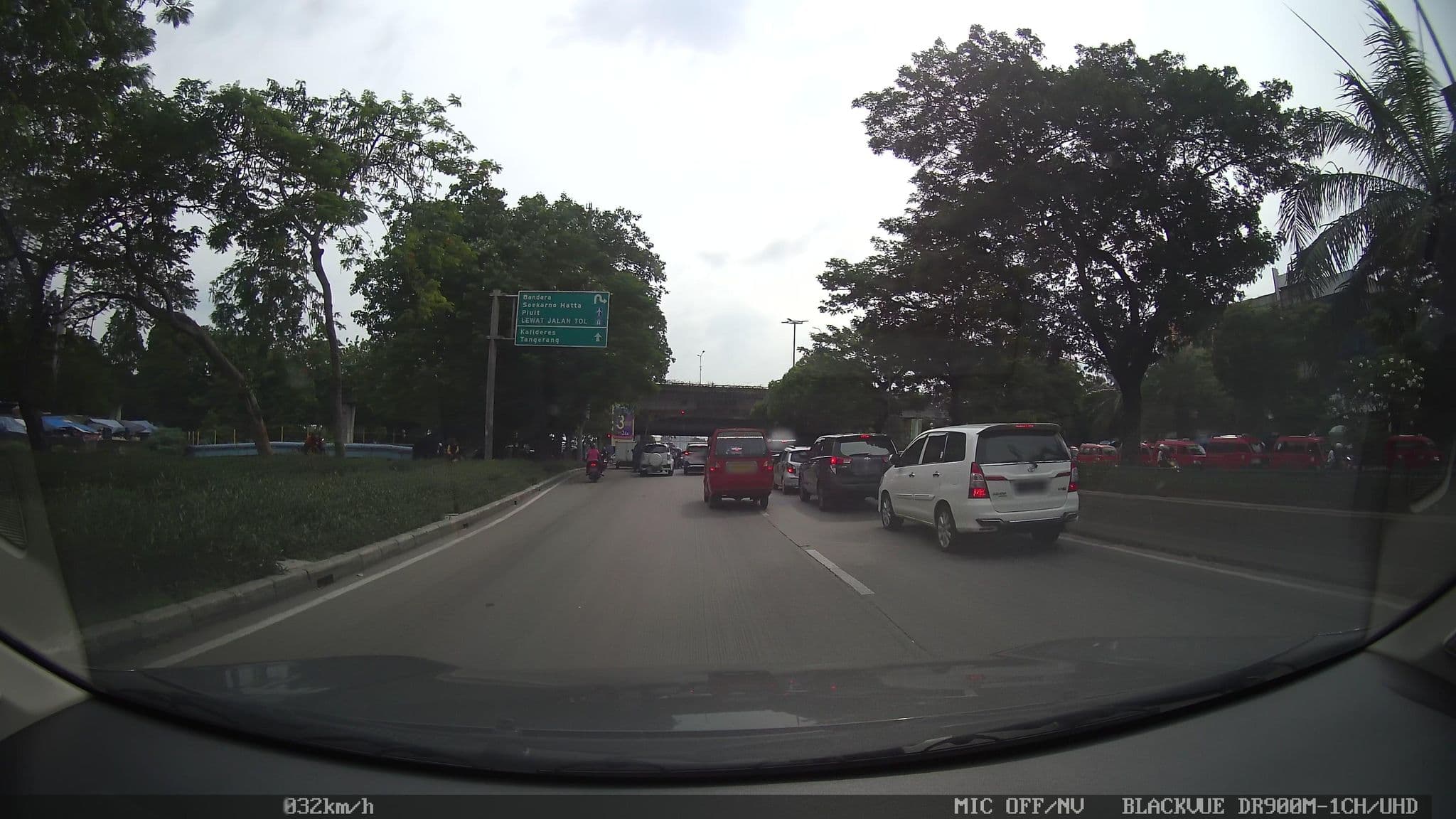 Street view near Summerview hotel singapore, Ciputat — © kaart_1 (CC BY-SA · Mapillary)