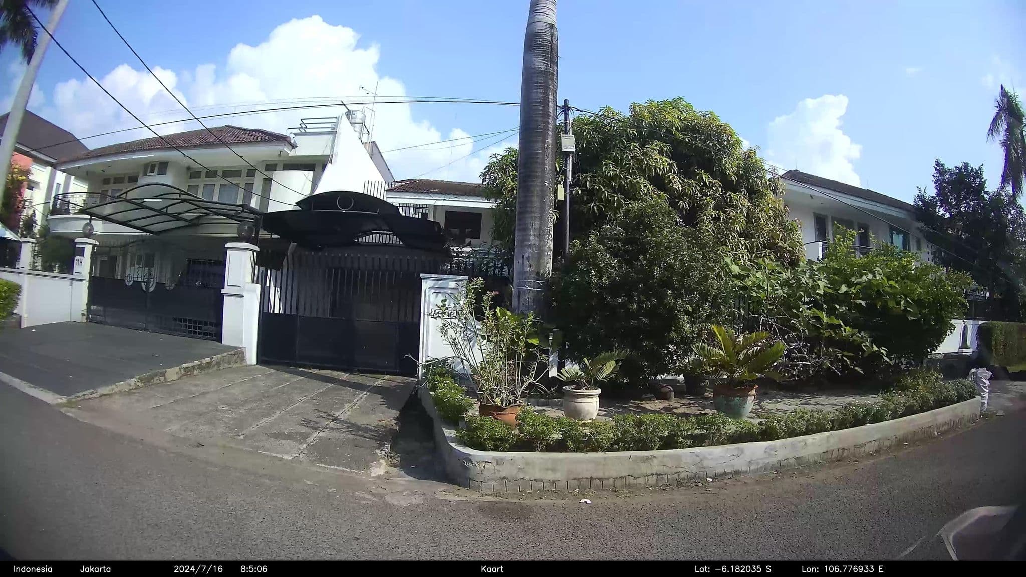 Street view near Function Room Hotel Mega Anggrek, Jakarta — © kaartcam (CC BY-SA · Mapillary)