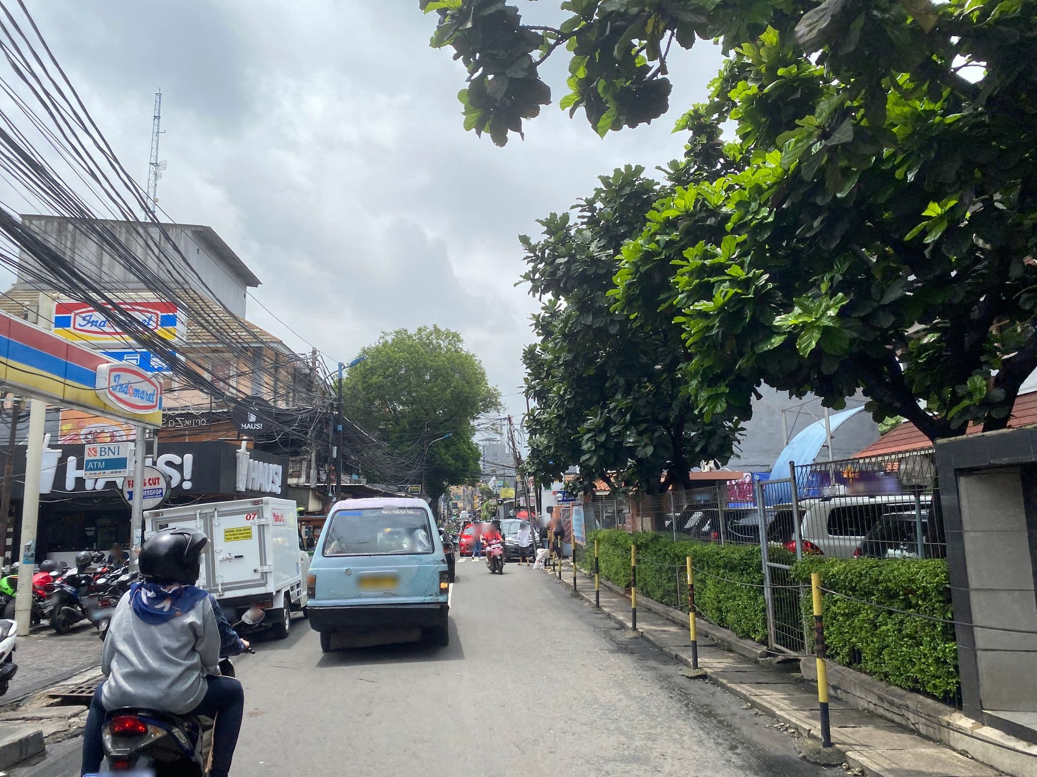 Street view near Avalon Palma Residence, Jakarta — © reinhart1010 (CC BY-SA · Mapillary)