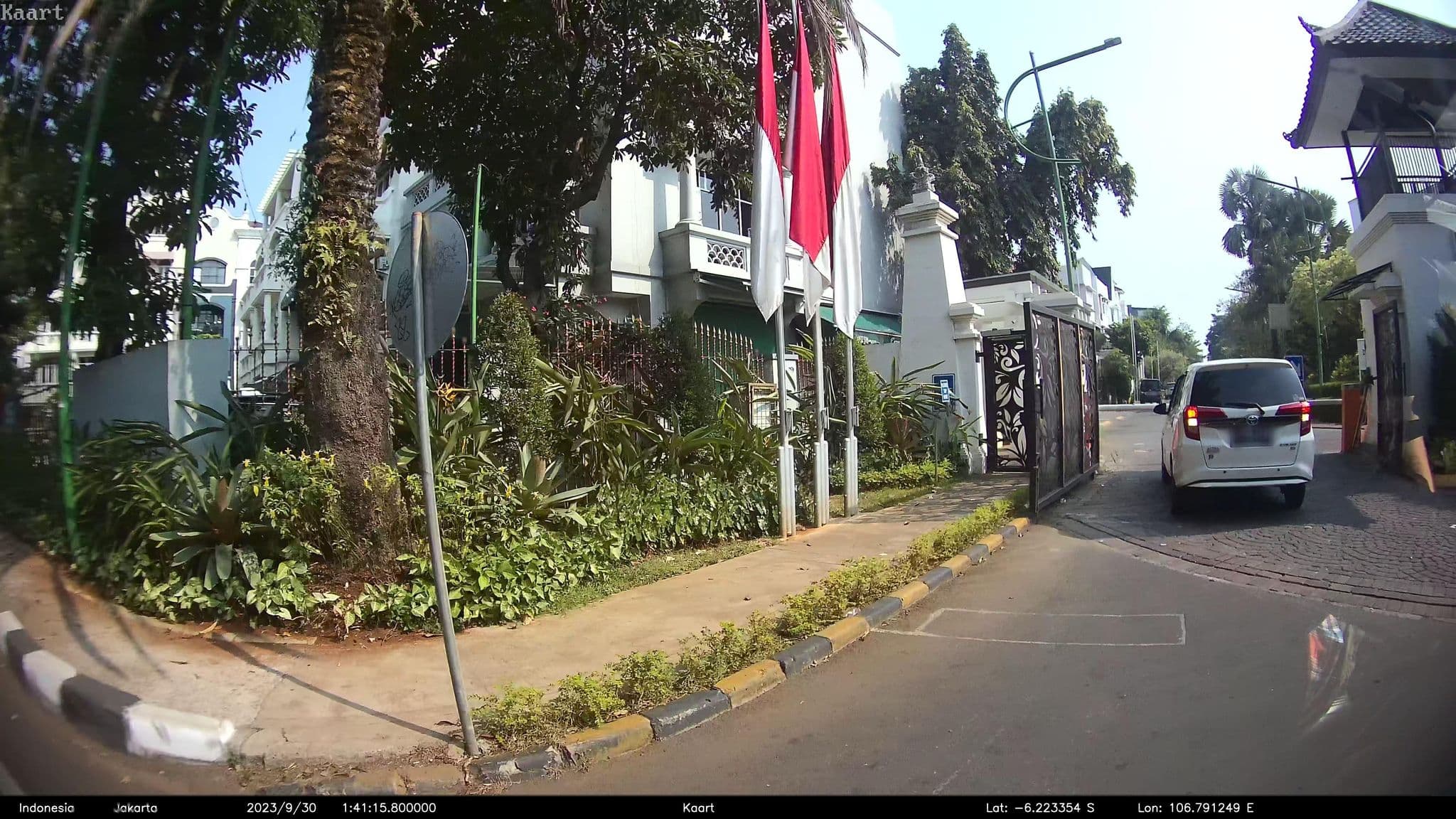 Street view near Villa Ical Pro - Cipanas, Jakarta — © kaart_2 (CC BY-SA · Mapillary)