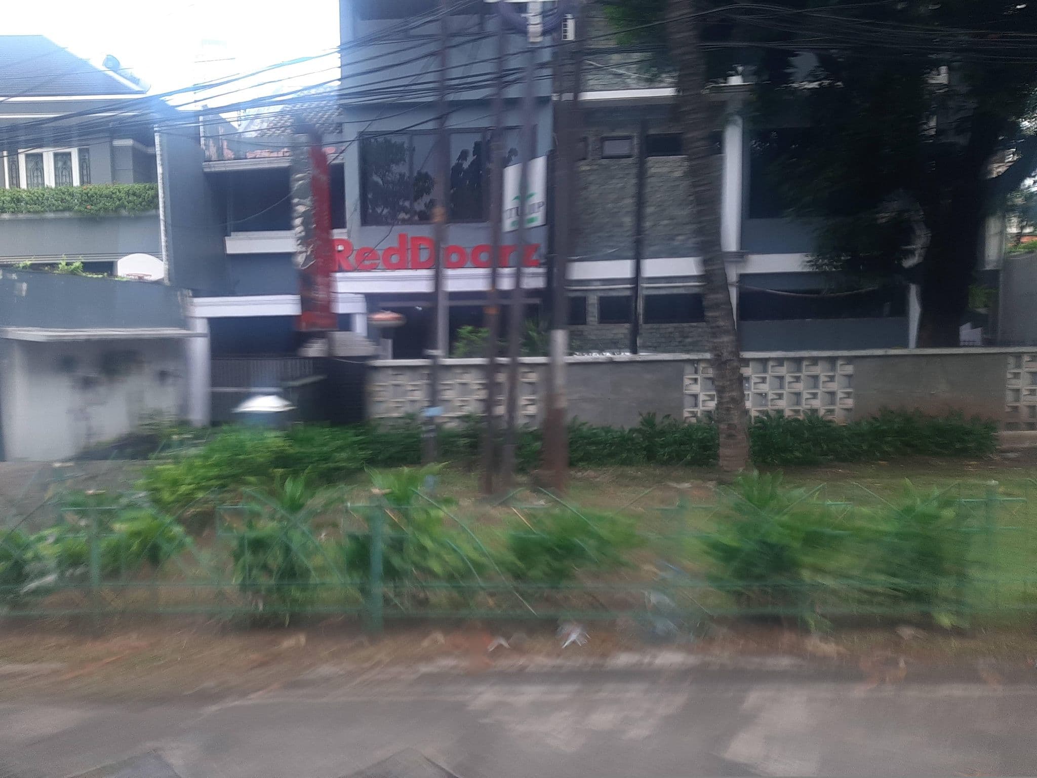 Street view near Kost Sweet Kost, Jakarta — © FenyMufyd (CC BY-SA · Mapillary)