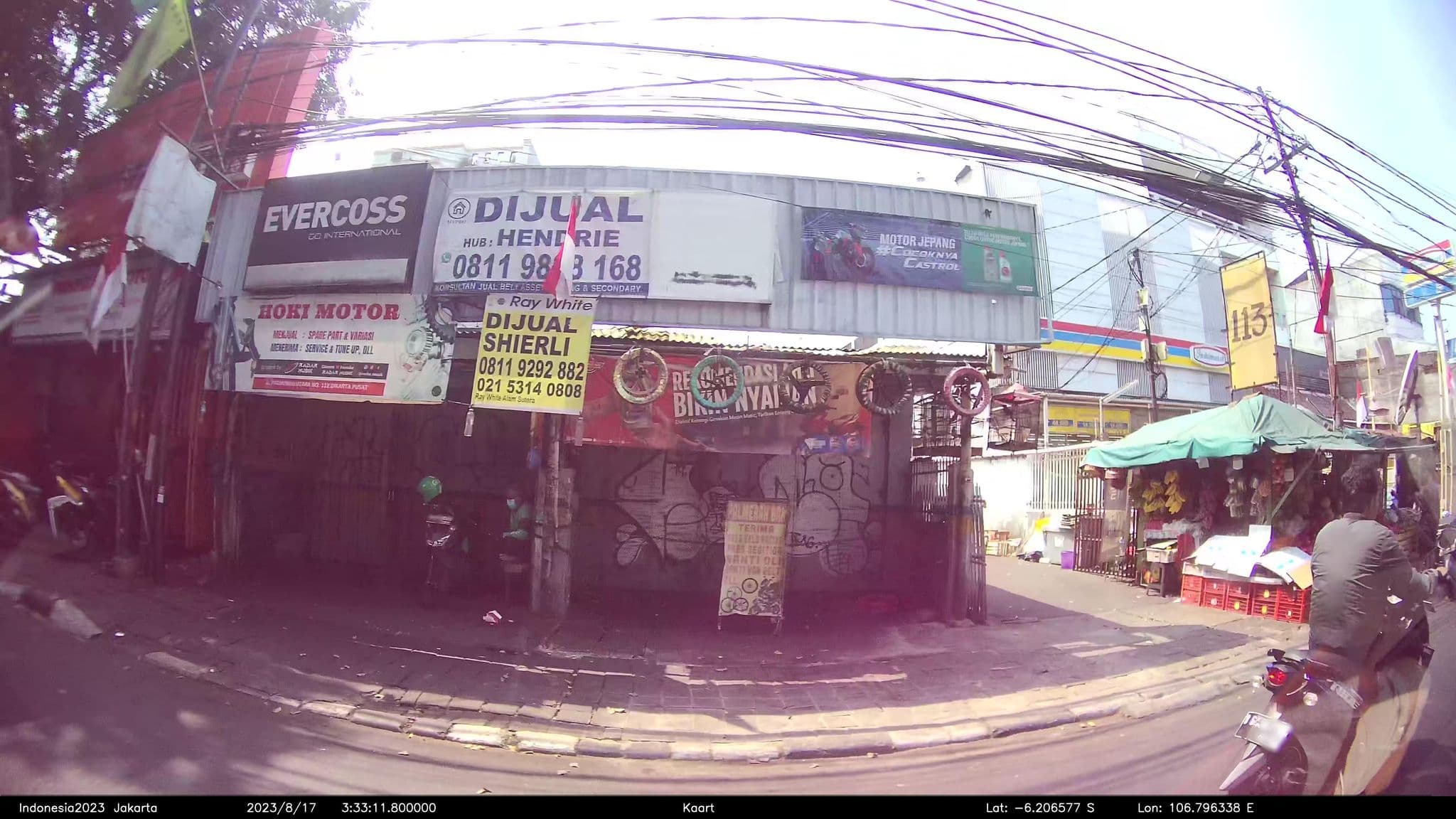 Street view near Viviann's room, Jakarta — © kaart_2 (CC BY-SA · Mapillary)