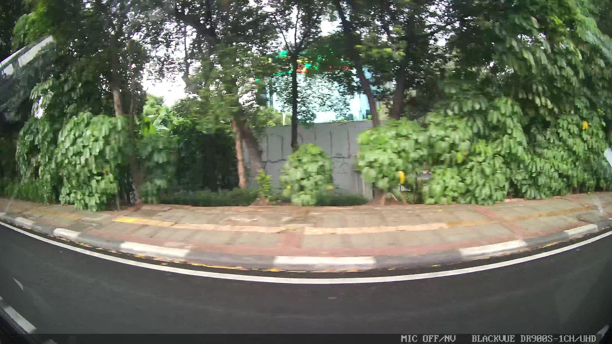 Street view near Vila Gemala, Jakarta — © Kaart---LEFT (CC BY-SA · Mapillary)