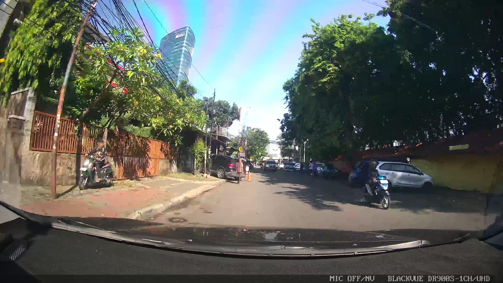 Street view near Wisma Arsonia, Jakarta — © Kaart---FRONT (CC BY-SA · Mapillary)