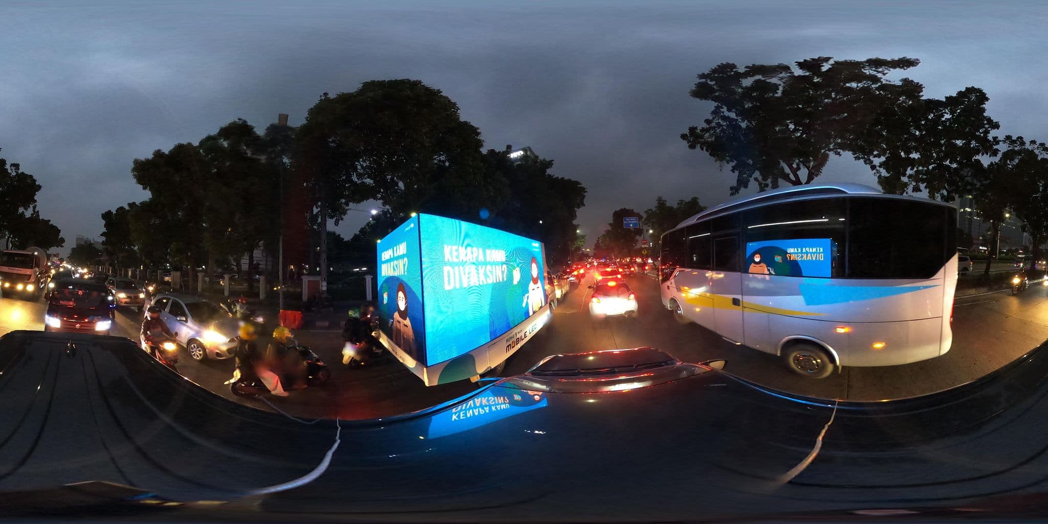 Street view near Le Grandeur (Dusit) Mangga Dua, Jakarta — © kaart_360 (CC BY-SA · Mapillary)