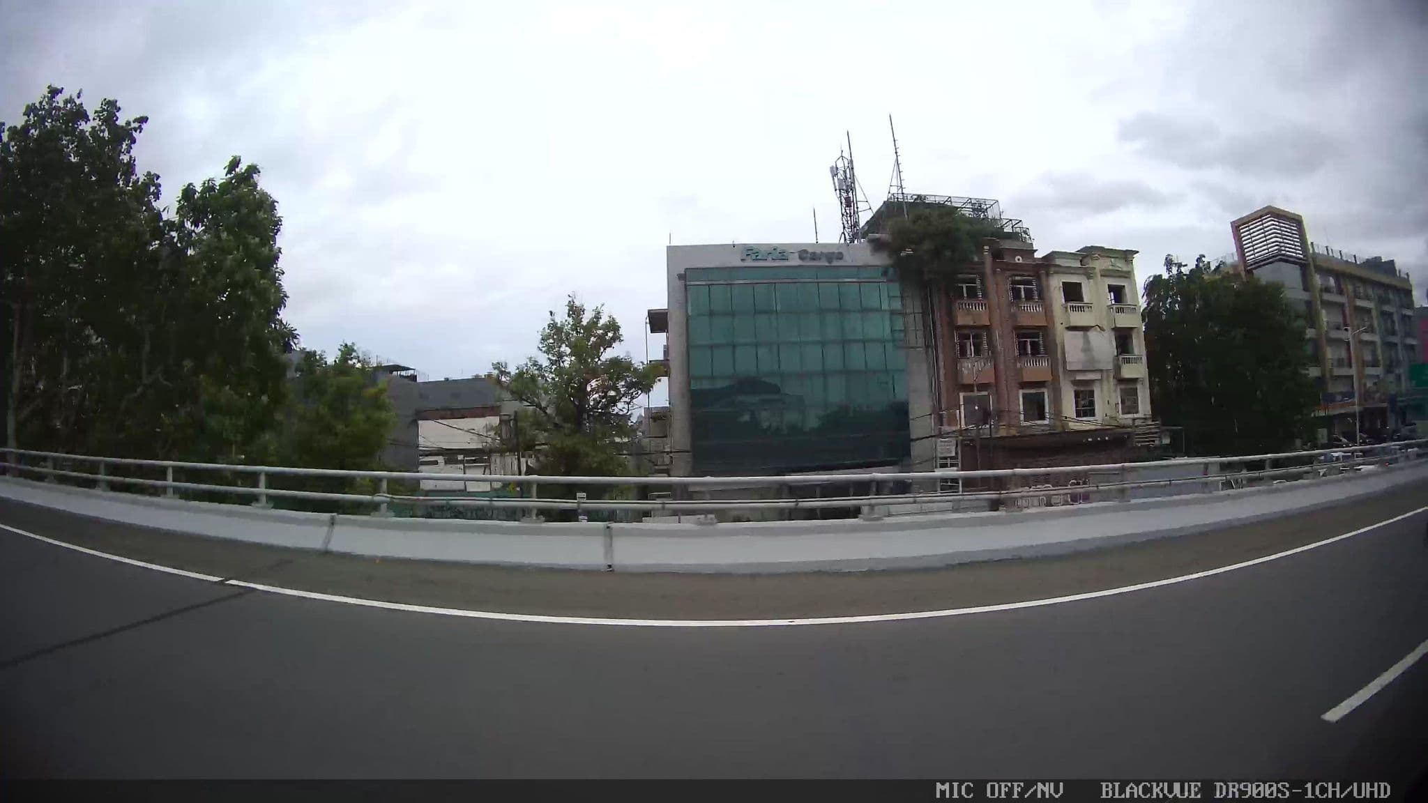 Street view near The Trans Luxury Hotel, Jakarta — © Kaart---LEFT (CC BY-SA · Mapillary)