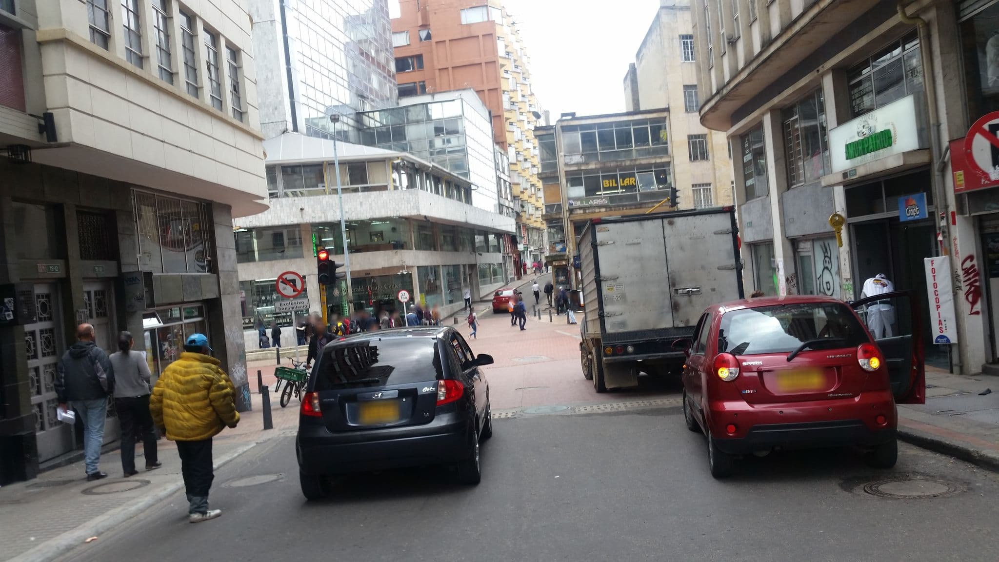 Street view near Hotel Regina, Bogotá