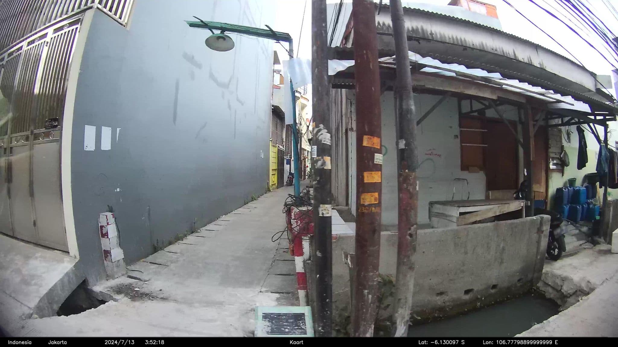 Street view near eleasha's room, Jakarta — © kaart_1 (CC BY-SA · Mapillary)
