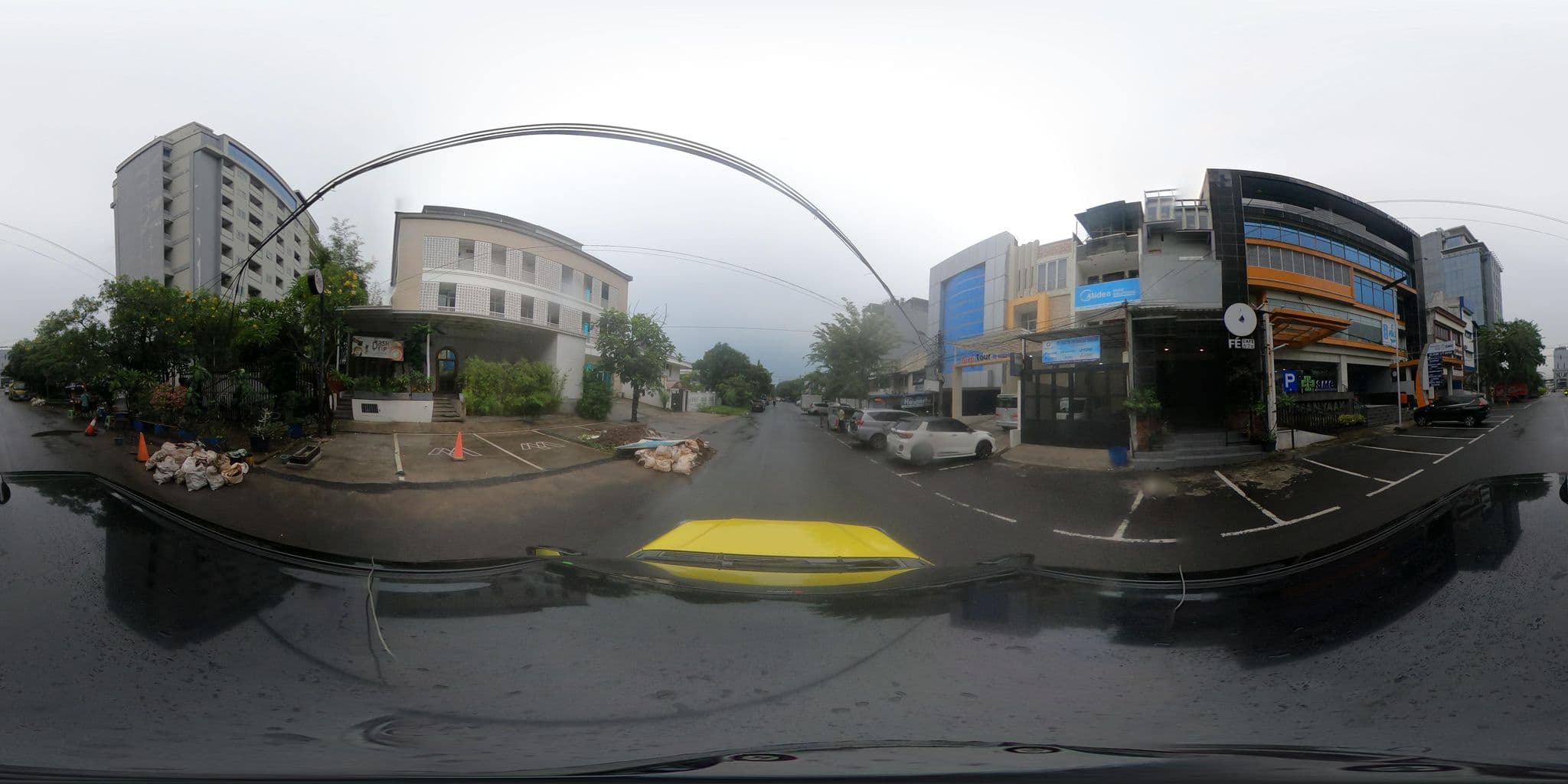 Street view near KINI Capsule, Jakarta — © Kaart---360 (CC BY-SA · Mapillary)