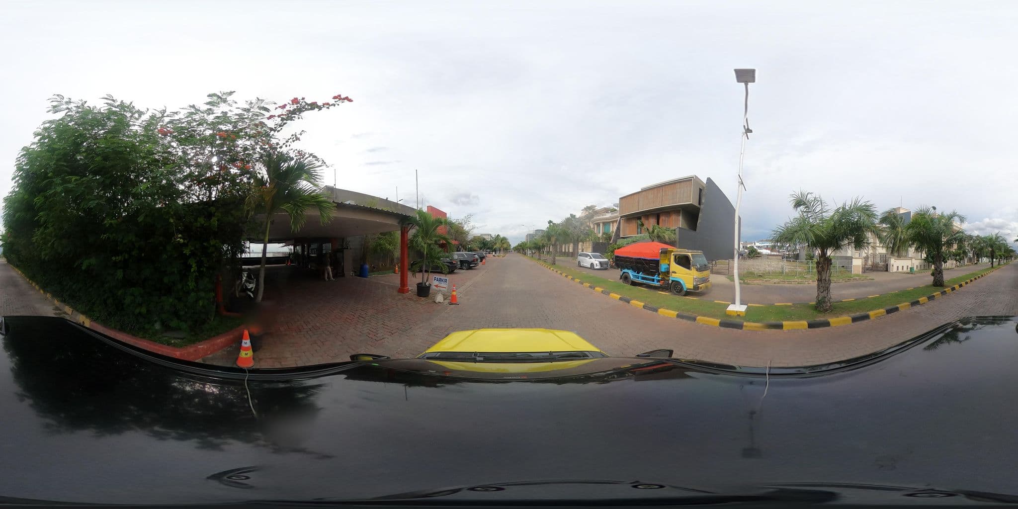 Street view near H RESORT, Jakarta — © Kaart---360 (CC BY-SA · Mapillary)