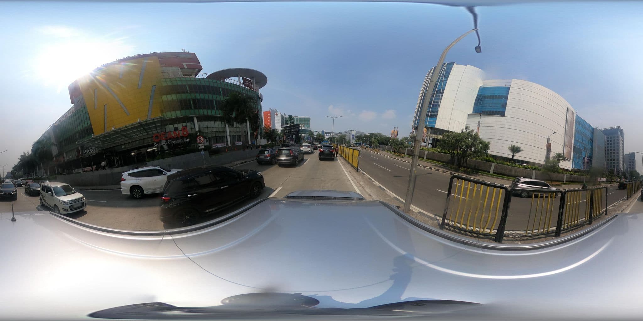 Street view near Bliss Park hotel & apartemnt, Jakarta — © kaart_1 (CC BY-SA · Mapillary)