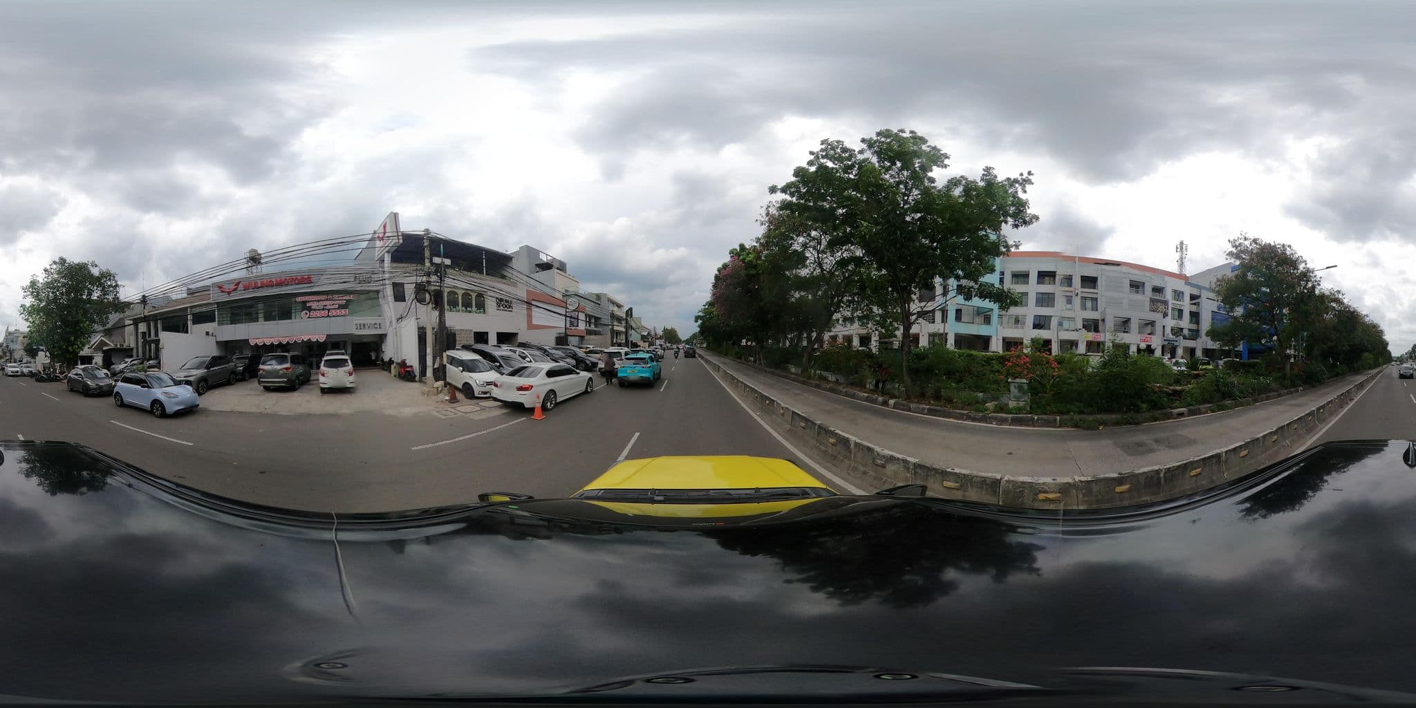 Street view near Hotel Ibis, Jakarta — © Kaart---360 (CC BY-SA · Mapillary)