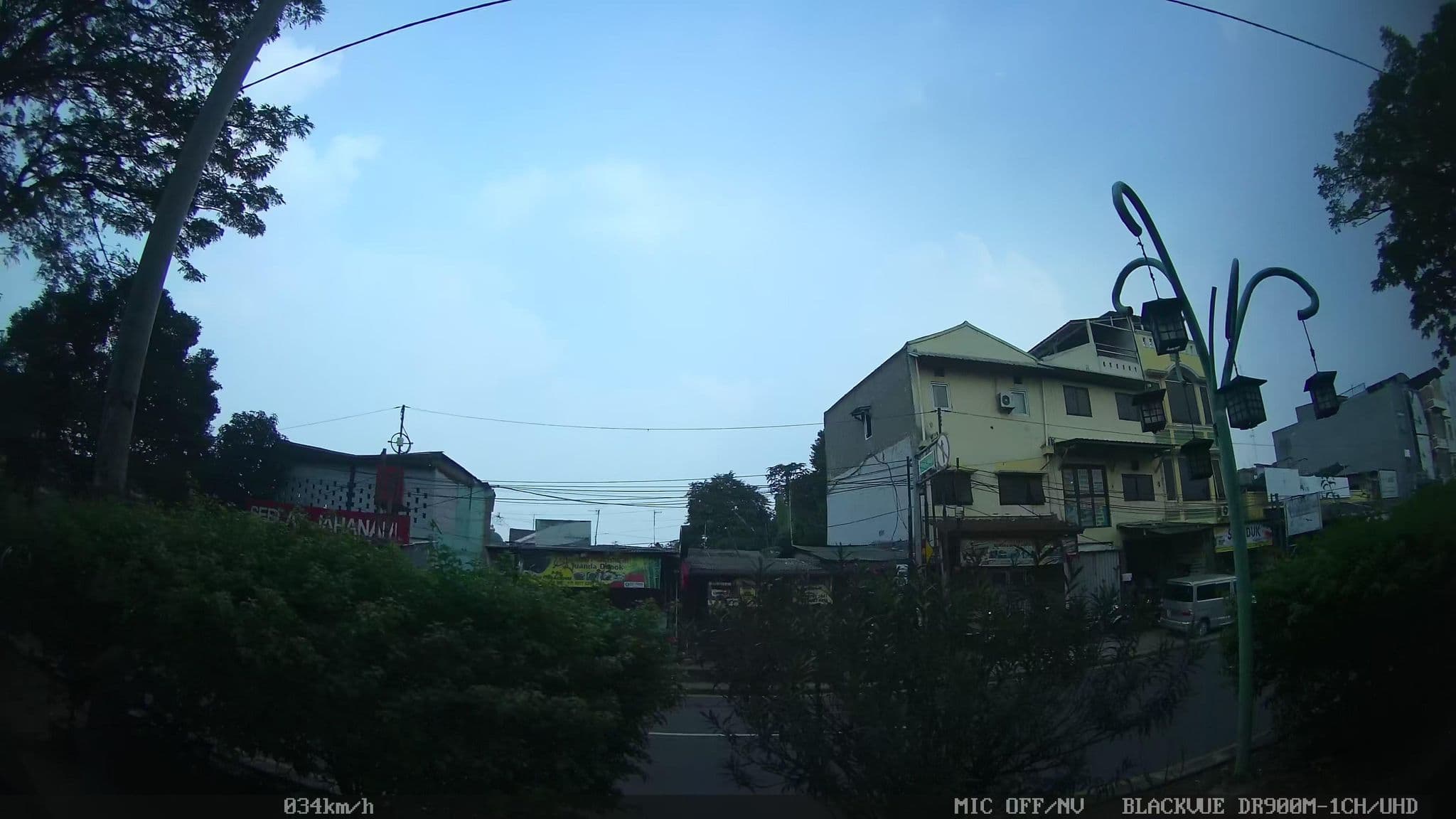 Street view near Kamar 310 Hotel Bumi Wiyata, Depok — © kaart5 (CC BY-SA · Mapillary)