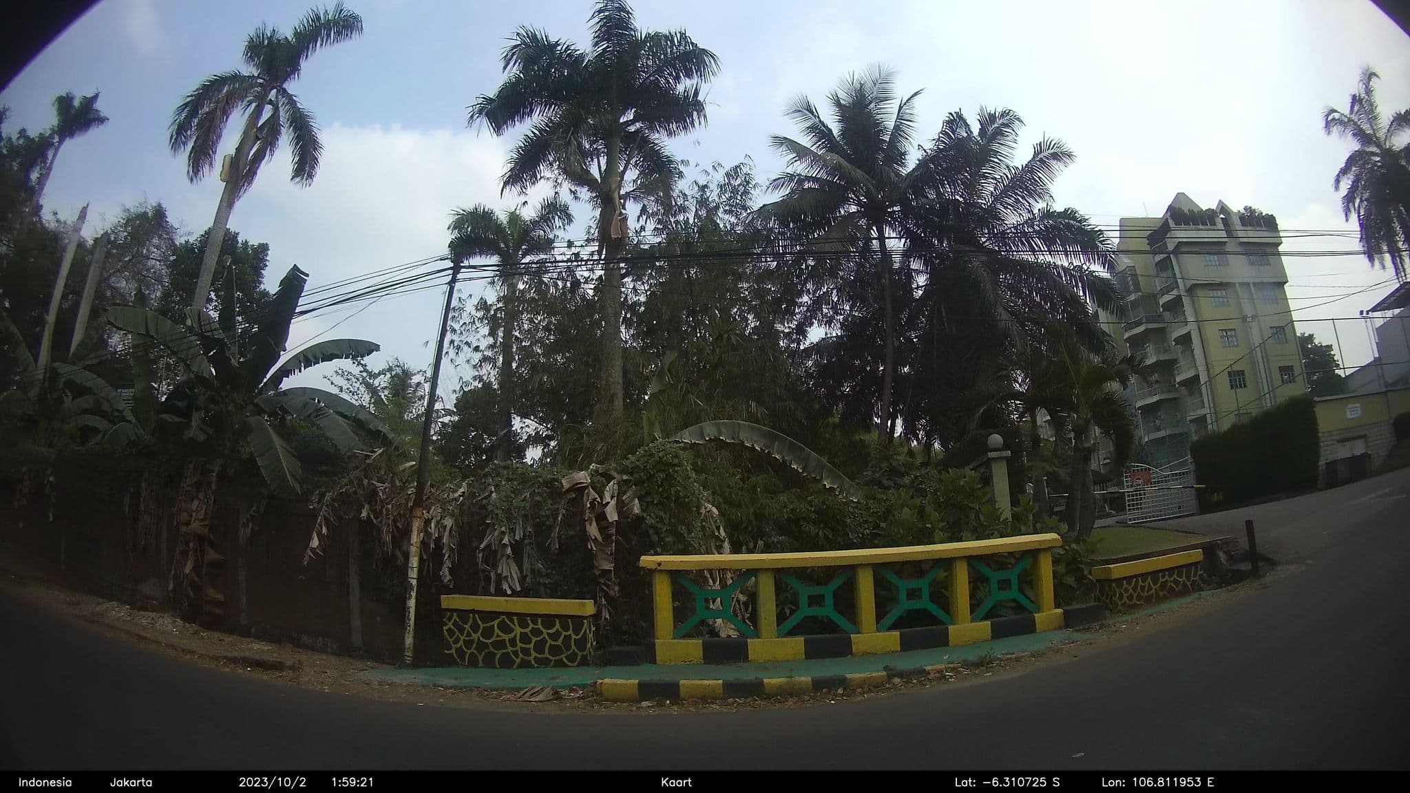 Street view near Hotel pradana, Pamulang — © kaart_2 (CC BY-SA · Mapillary)
