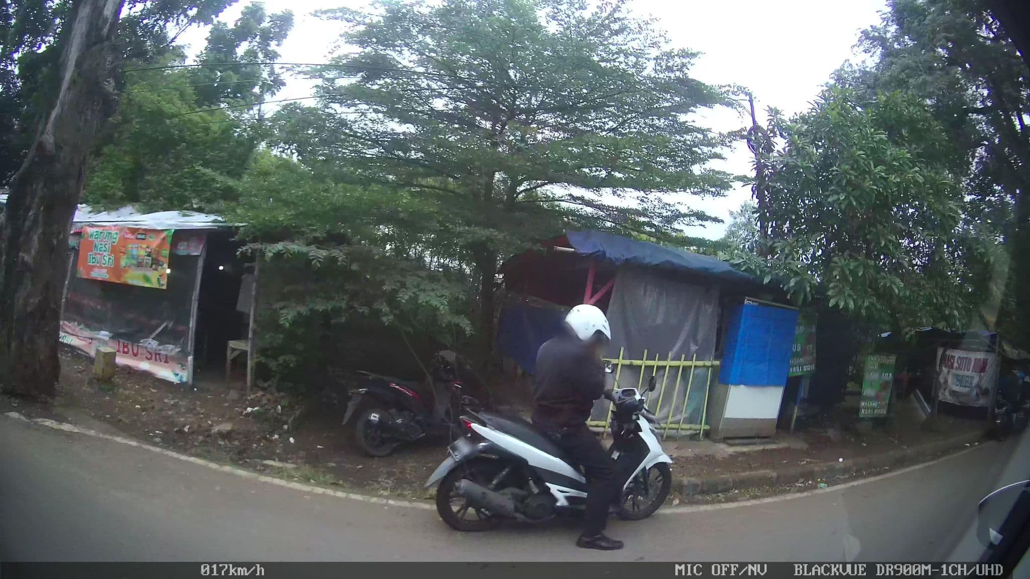 Street view near Hotel taman cibinong 2, Depok — © kaart5 (CC BY-SA · Mapillary)