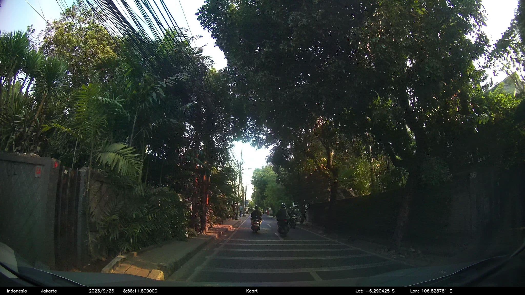 Street view near Alura II Grand Kemang Hotel, Jakarta — © kaart5 (CC BY-SA · Mapillary)