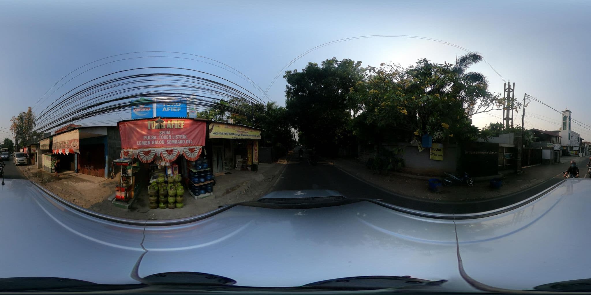 Street view near Wisma YAMPI, Jakarta — © kaart_2 (CC BY-SA · Mapillary)