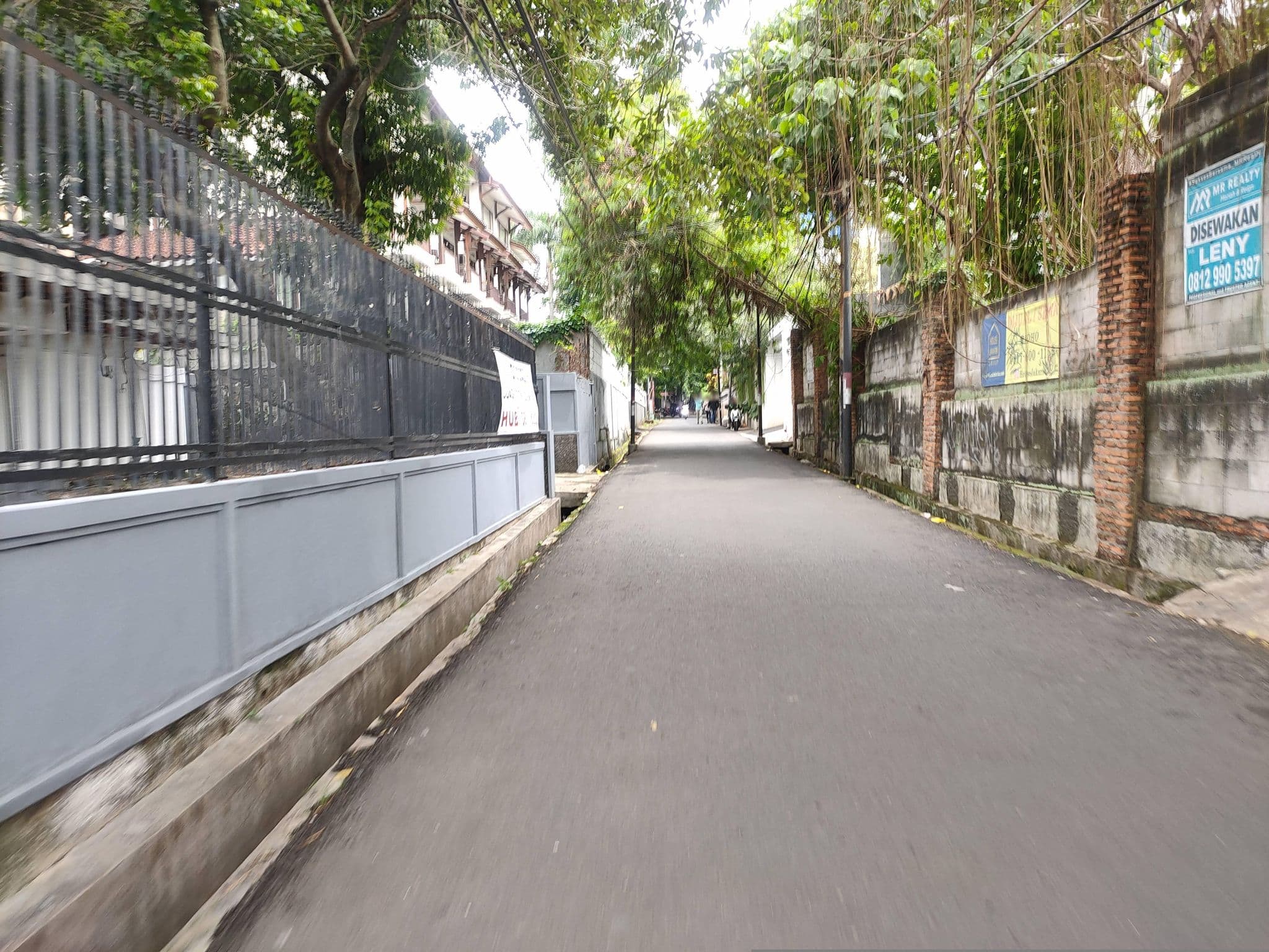 Street view near Bangka B & B, Jakarta — © Kaart_Local (CC BY-SA · Mapillary)