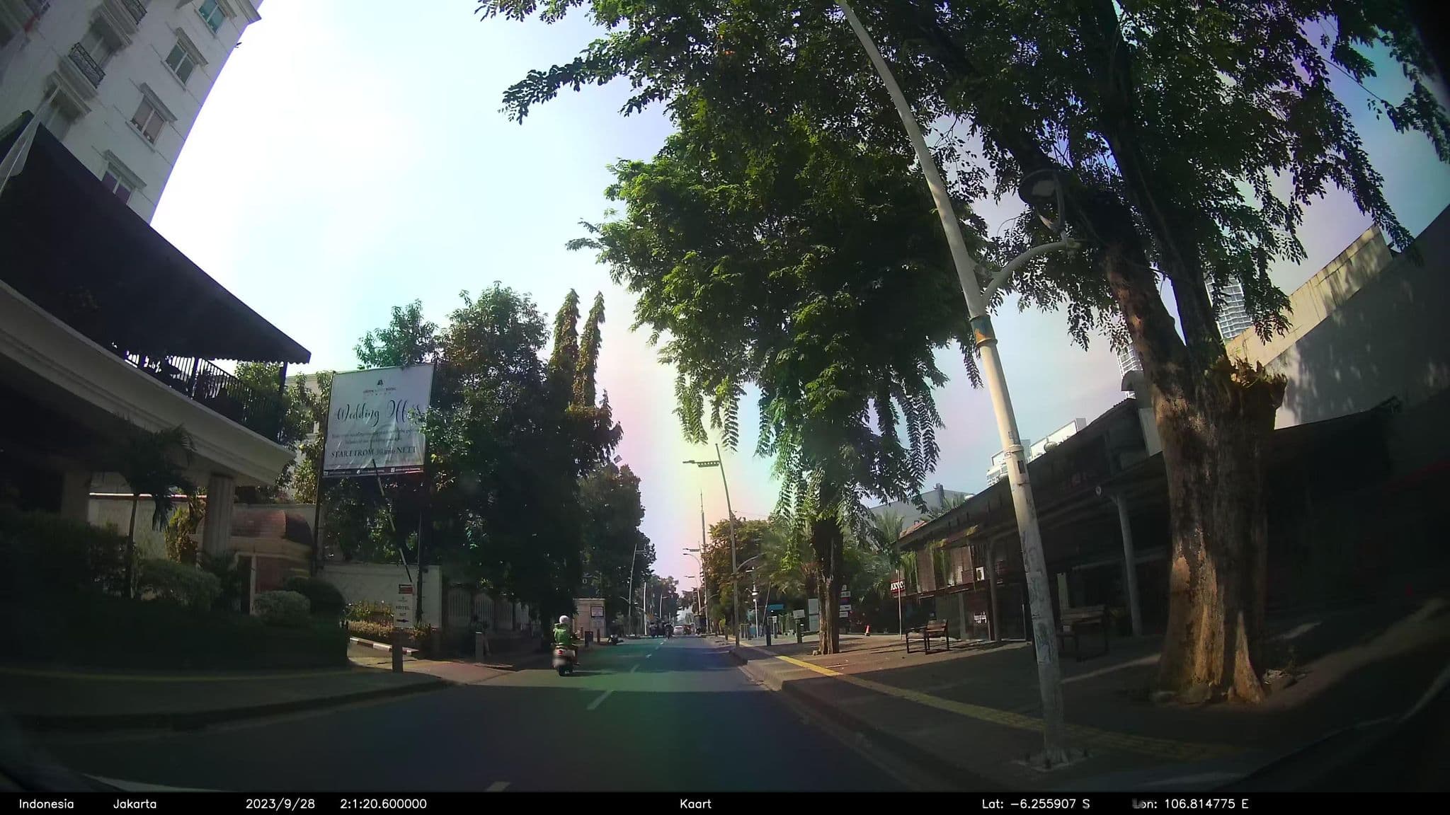 Street view near Arion Swiss-Belhotel, Jakarta — © kaart_2 (CC BY-SA · Mapillary)