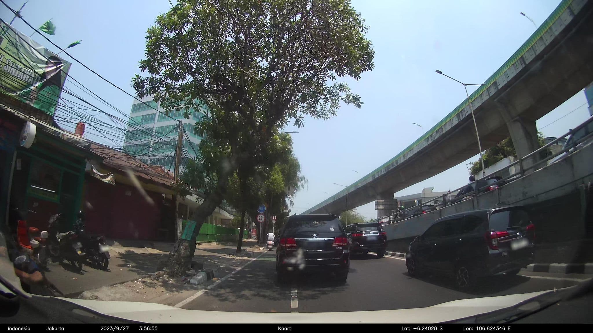 Street view near kamar 809 maharadja hotel, Jakarta — © kaart_2 (CC BY-SA · Mapillary)