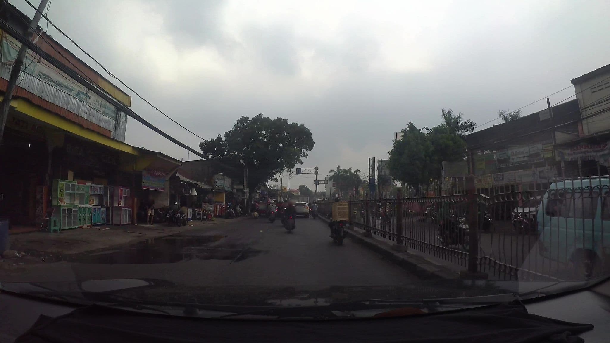 Street view near Santika Hotel TMII Jakarta Room 308, Jakarta — © kaart_3 (CC BY-SA · Mapillary)