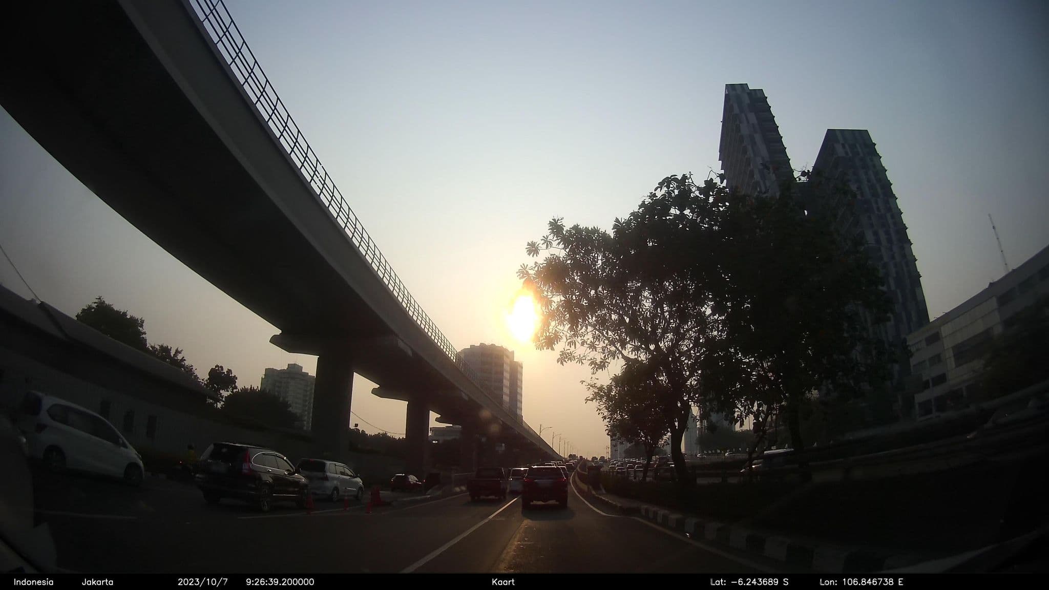 Street view near Splash Hotel, Jakarta — © kaart5 (CC BY-SA · Mapillary)