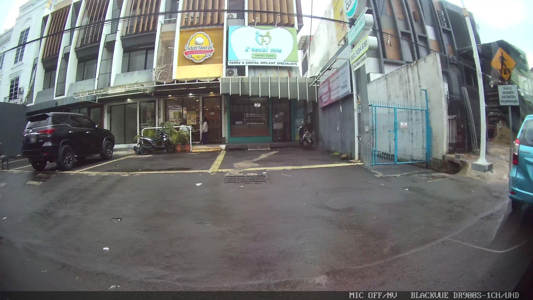 Street view near Hotel yasmin puncak, Jakarta — © Kaart---LEFT (CC BY-SA · Mapillary)