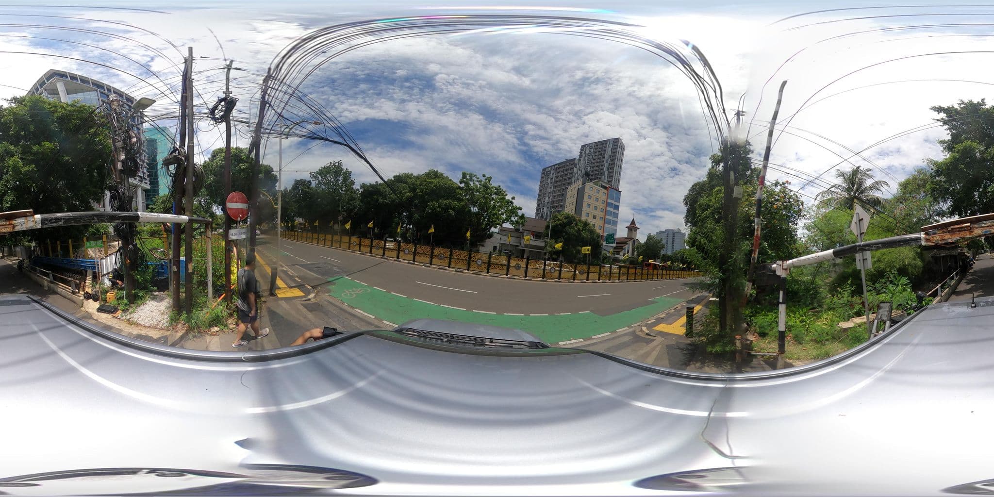 Street view near V Hotel Lantai 2, Jakarta — © Kaart---360 (CC BY-SA · Mapillary)