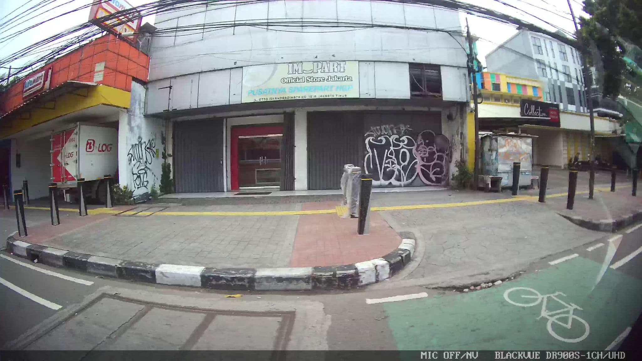 Street view near Hotel Fiducia "Deluxe Room", Jakarta — © Kaart---LEFT (CC BY-SA · Mapillary)