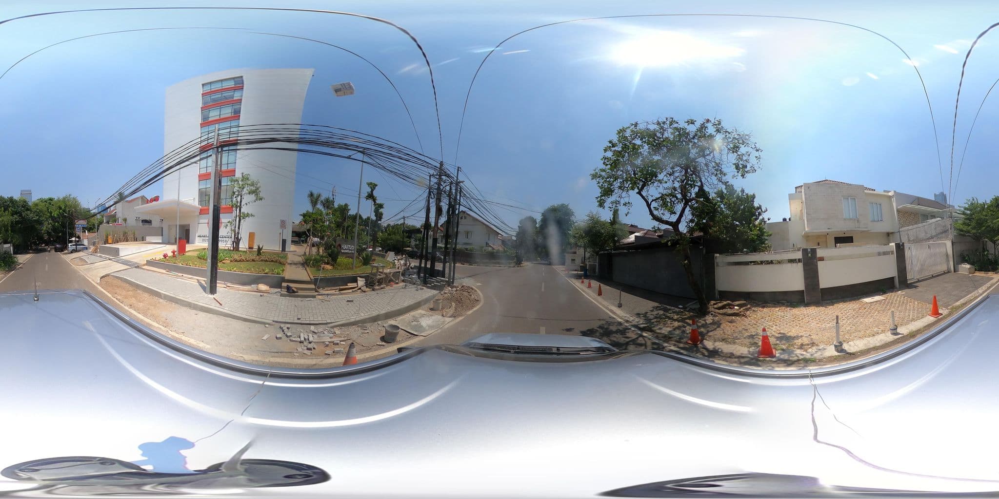 Street view near hotel juseny, Jakarta — © kaart5 (CC BY-SA · Mapillary)