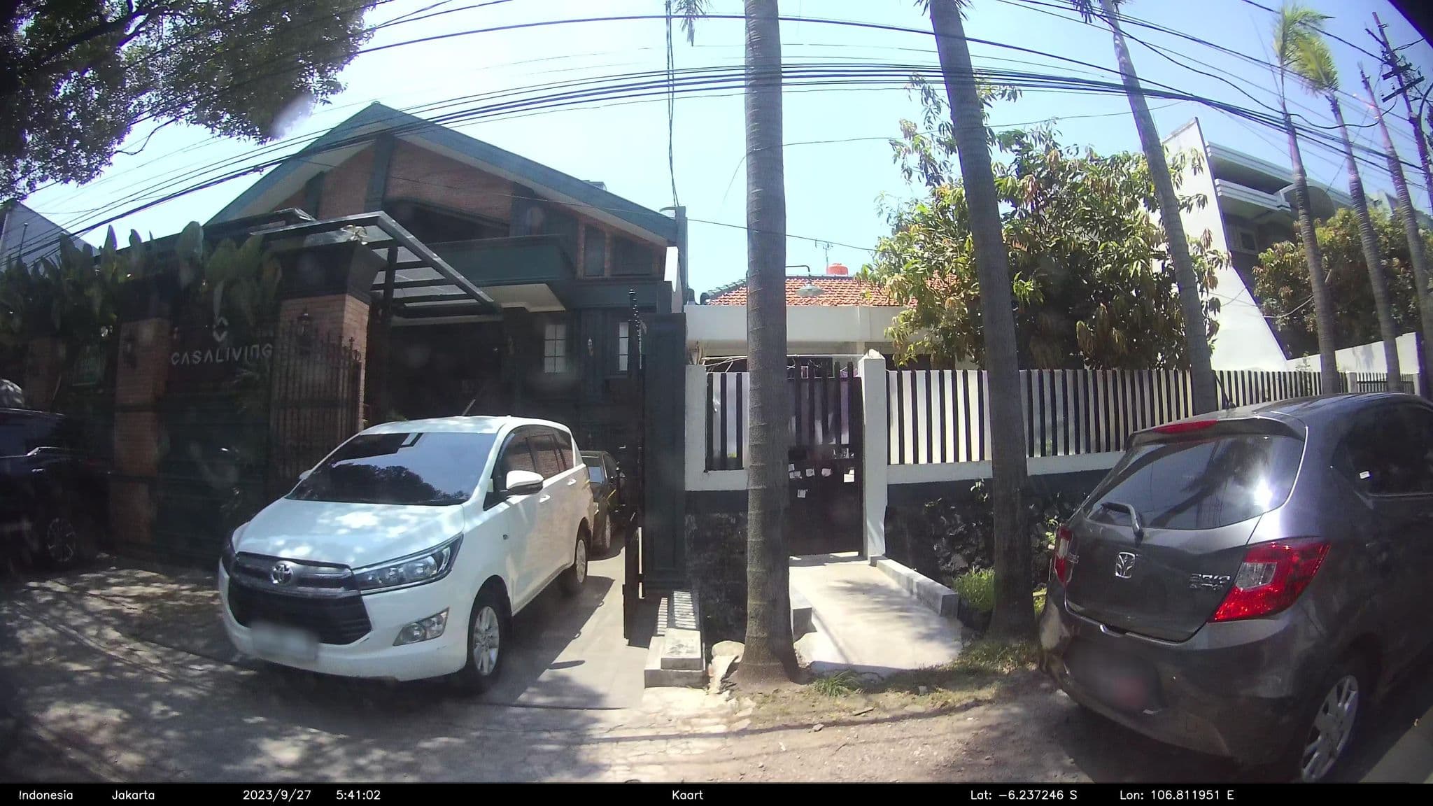 Street view near Casa Living Senopati, Jakarta — © kaart_2 (CC BY-SA · Mapillary)