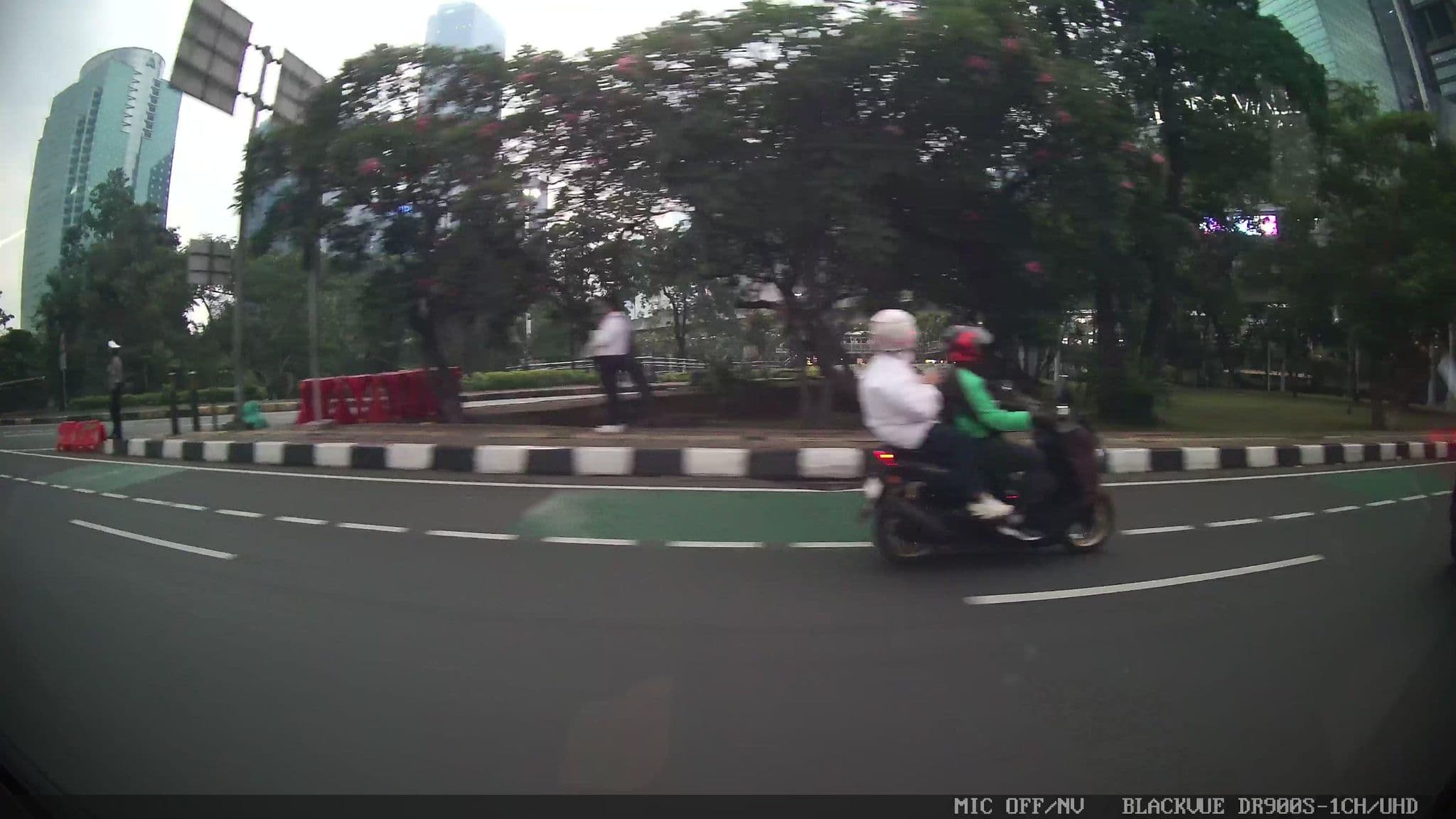 Street view near Puri Denpansar Hotel, Jakarta — © Kaart---LEFT (CC BY-SA · Mapillary)