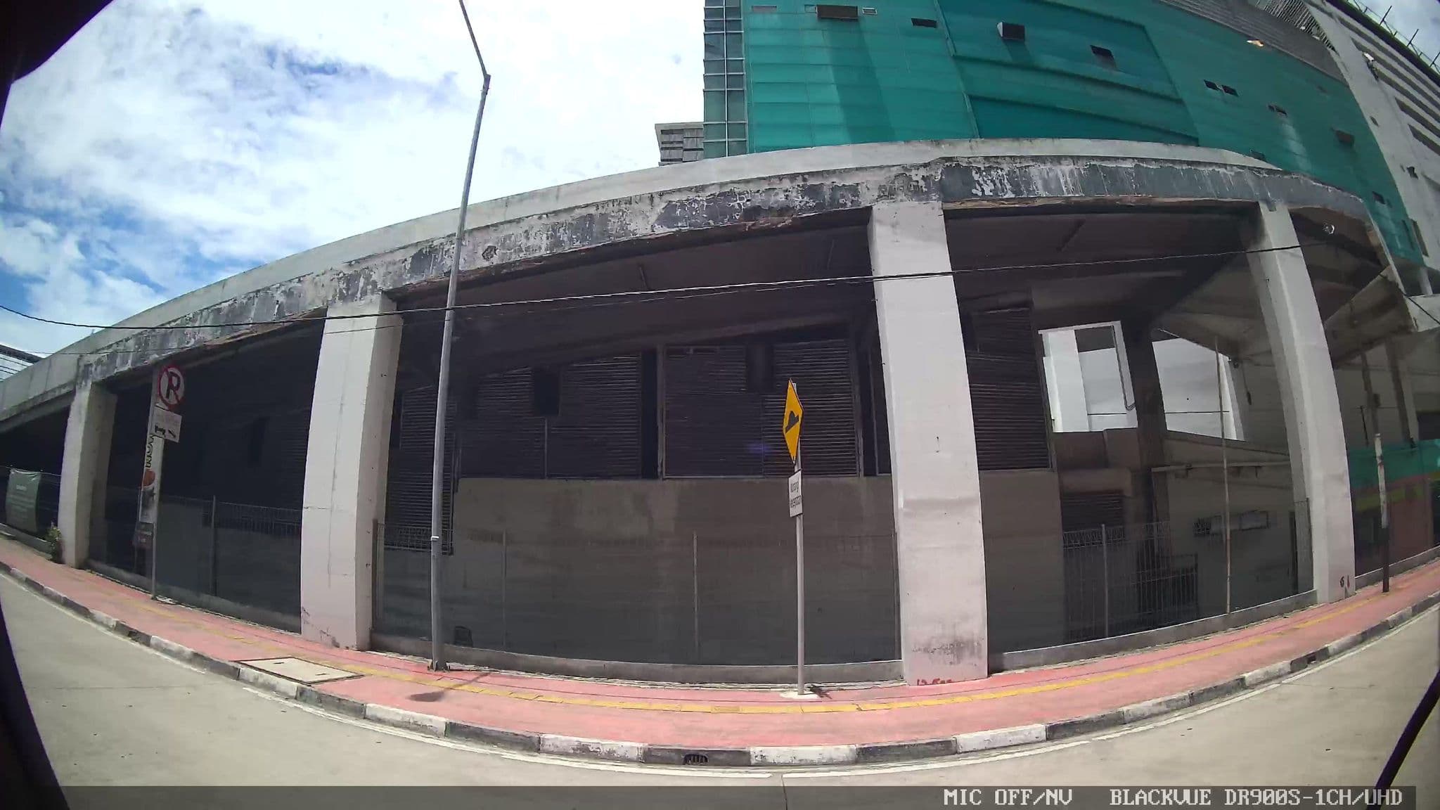 Street view near Hotel savoy homan, Jakarta — © Kaart---RIGHT (CC BY-SA · Mapillary)