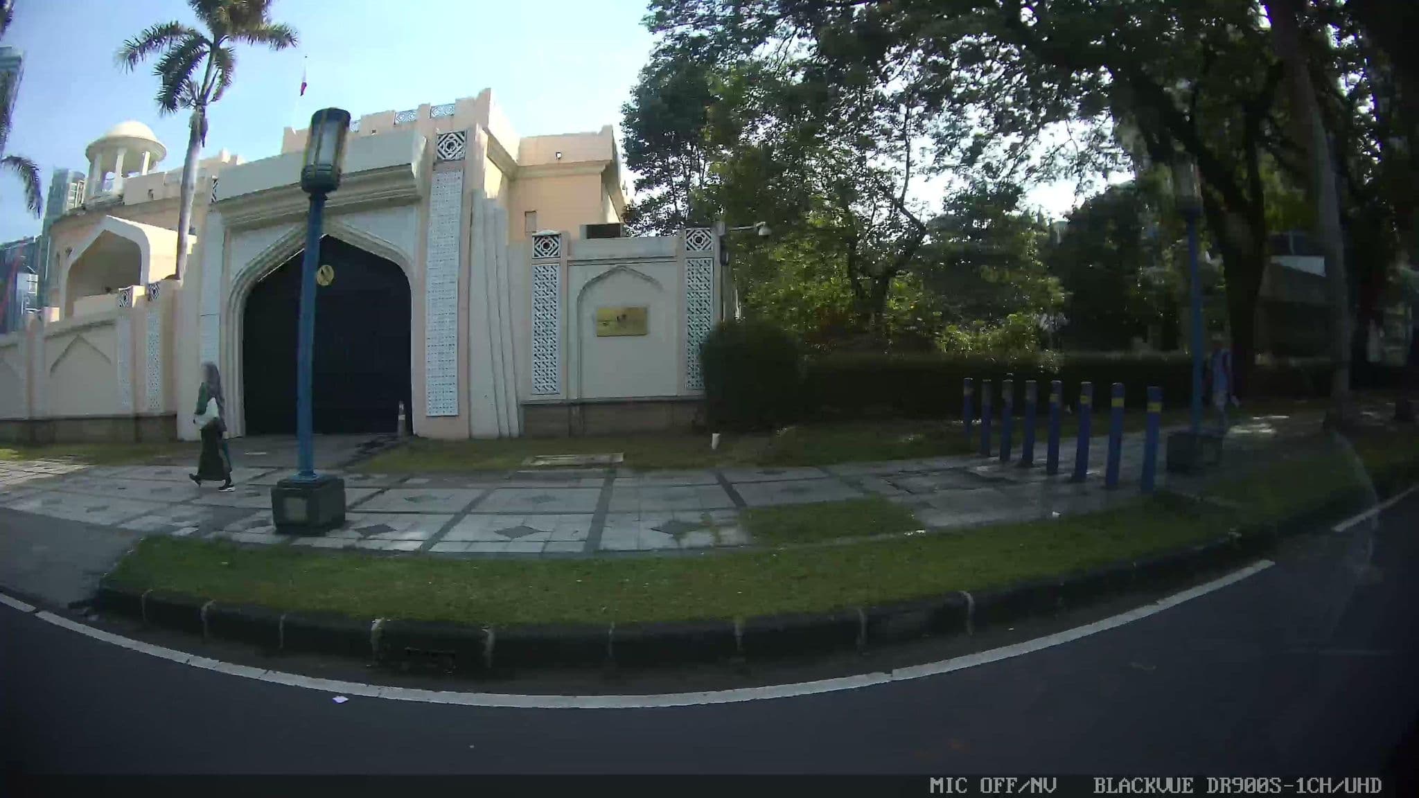 Street view near JS L,UWANSA Kuningan Timur, Jakarta — © Kaart---LEFT (CC BY-SA · Mapillary)