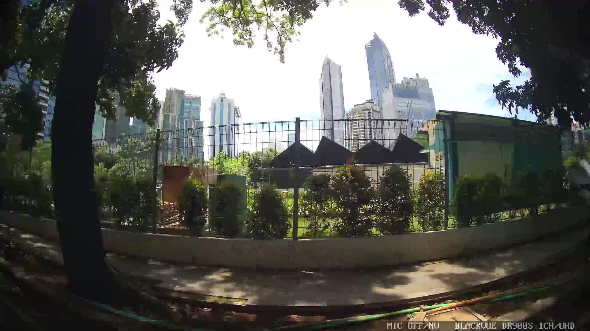 Street view near Governer Suite J.W Marriot, Jakarta — © Kaart---LEFT (CC BY-SA · Mapillary)