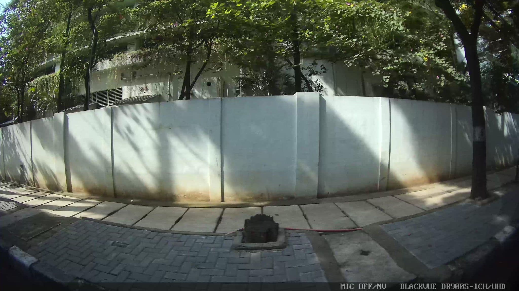 Street view near Puri Denpasar Hotel Jakarta, Jakarta — © Kaart---LEFT (CC BY-SA · Mapillary)