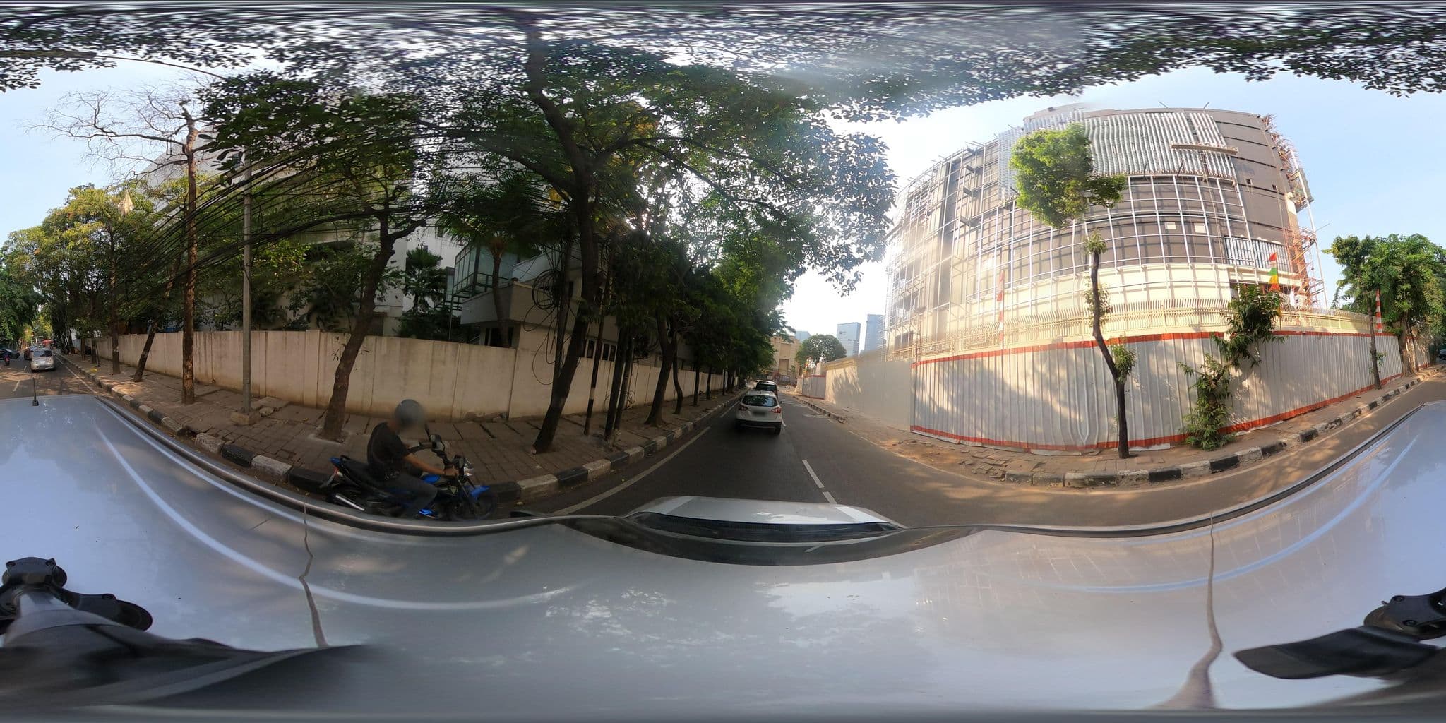 Street view near Hotel Bidakara Jakarta, Jakarta — © kaart_2 (CC BY-SA · Mapillary)