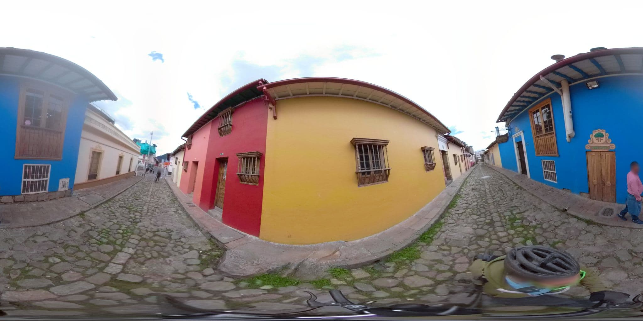 Street view near Candelaria House Boutique, Bogotá — © ejegg (CC BY-SA · Mapillary)