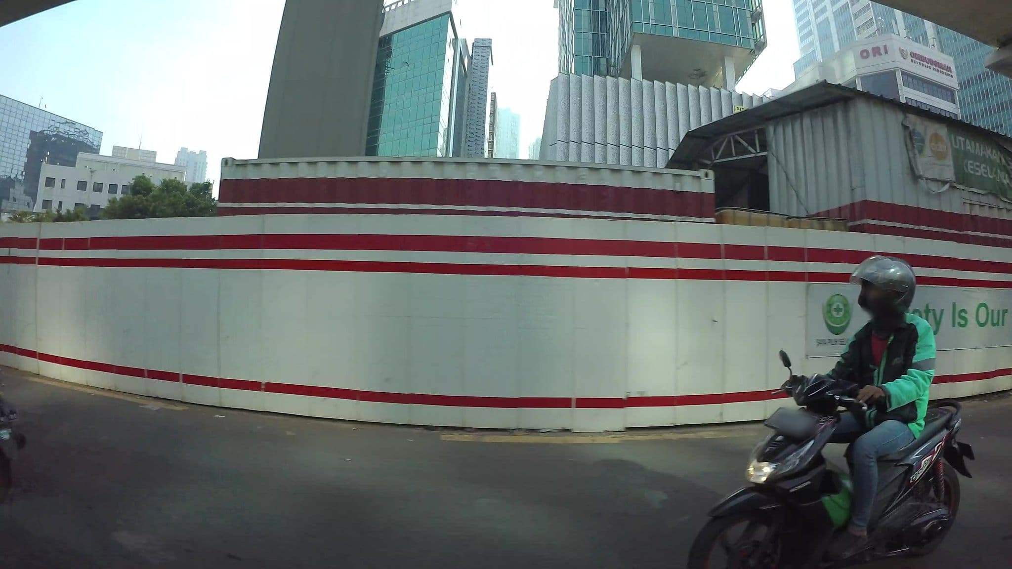 Street view near Aston Rasuna Room 2605, Jakarta — © kaart_3 (CC BY-SA · Mapillary)