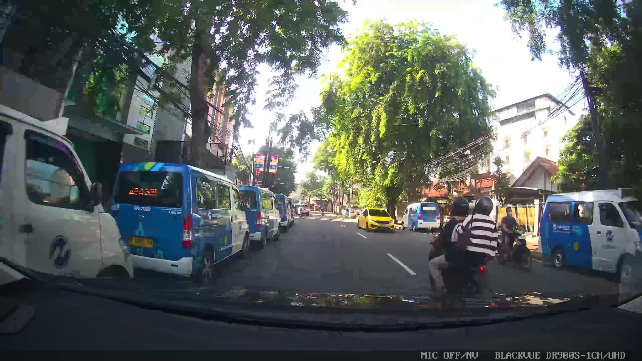 Street view near wisma asih, Jakarta — © Kaart---FRONT (CC BY-SA · Mapillary)